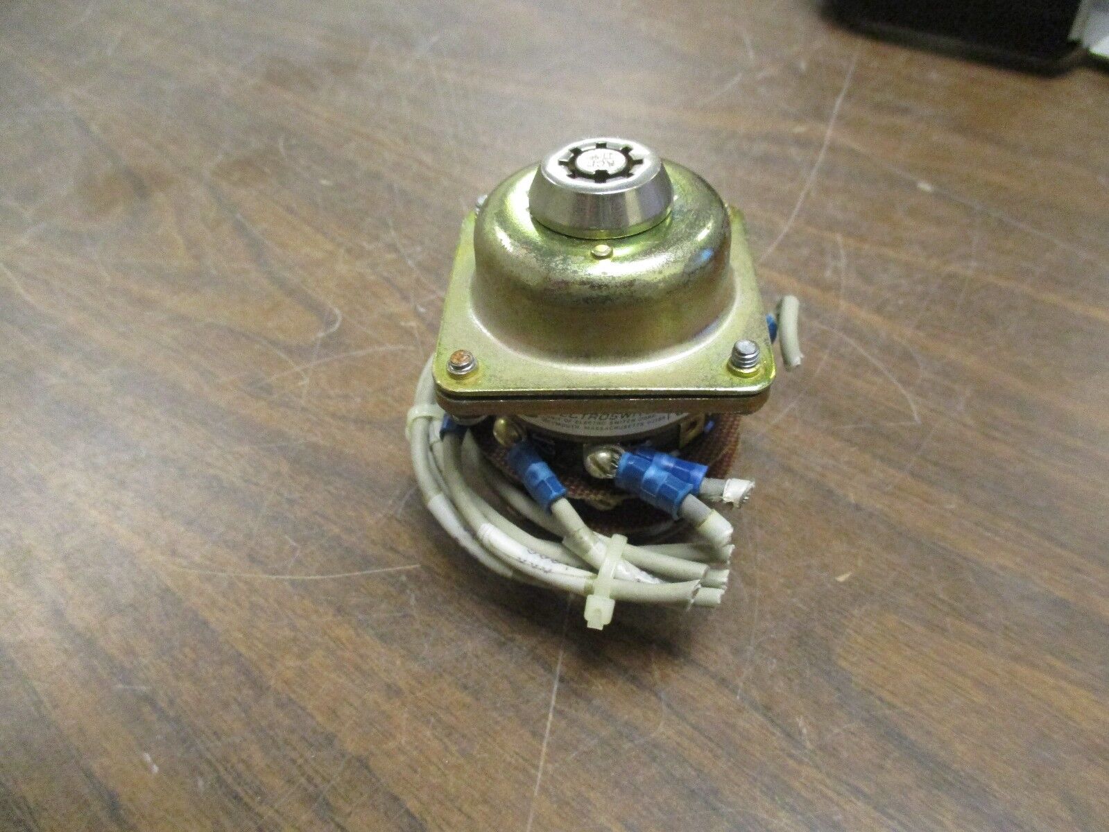 Electroswitch Series 31 Switch 65303B 9921 10A@125VAC 5A@250VAC Used