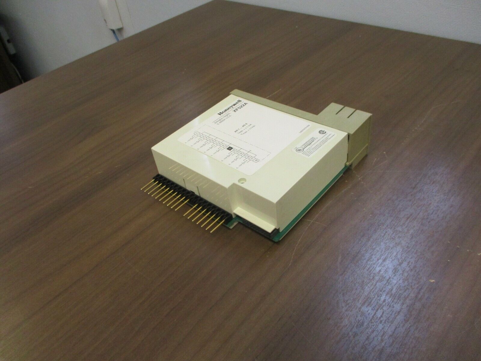 Honeywell Analog Output Module XF522A 1mA 11VDC Used