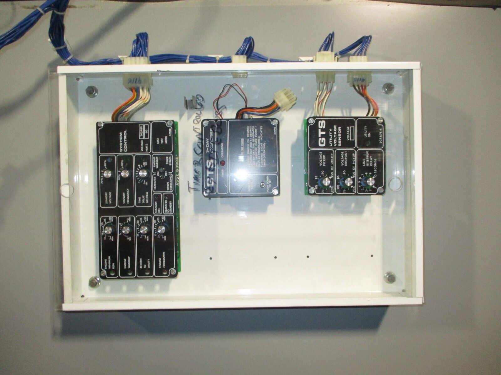 Generac Automatic Transfer Switch 91A01541-W 200A 120/240V 1Ph Used