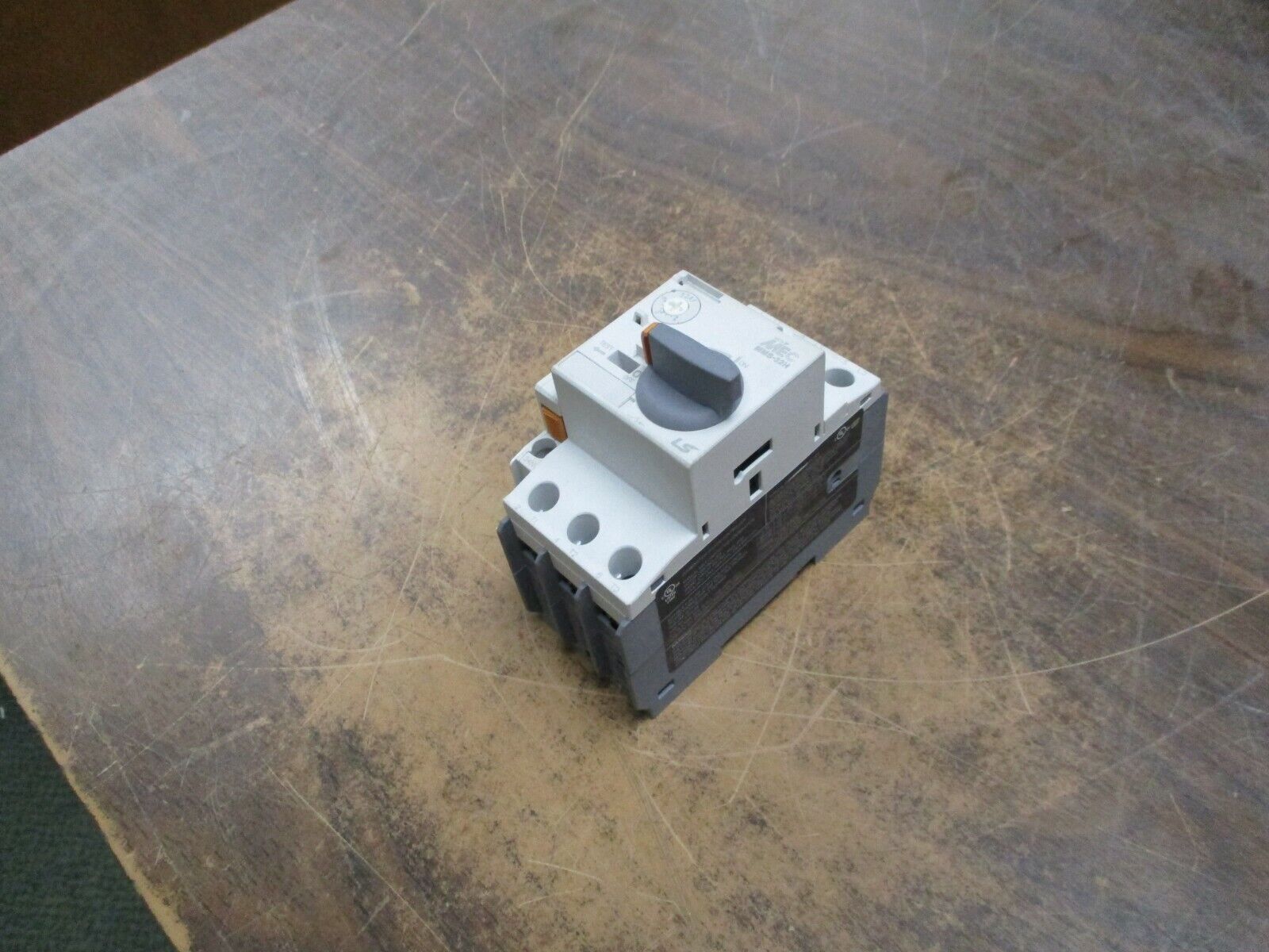 MEC Manual Starter MMS-32H Trip: 4-6A w/ Aux Contact Used