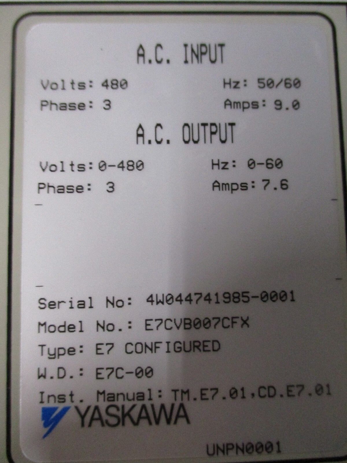 Yaskawa E7 AC Drive w/ Breaker Disconnect E7CVB007CFX 5HP 3Ph Used