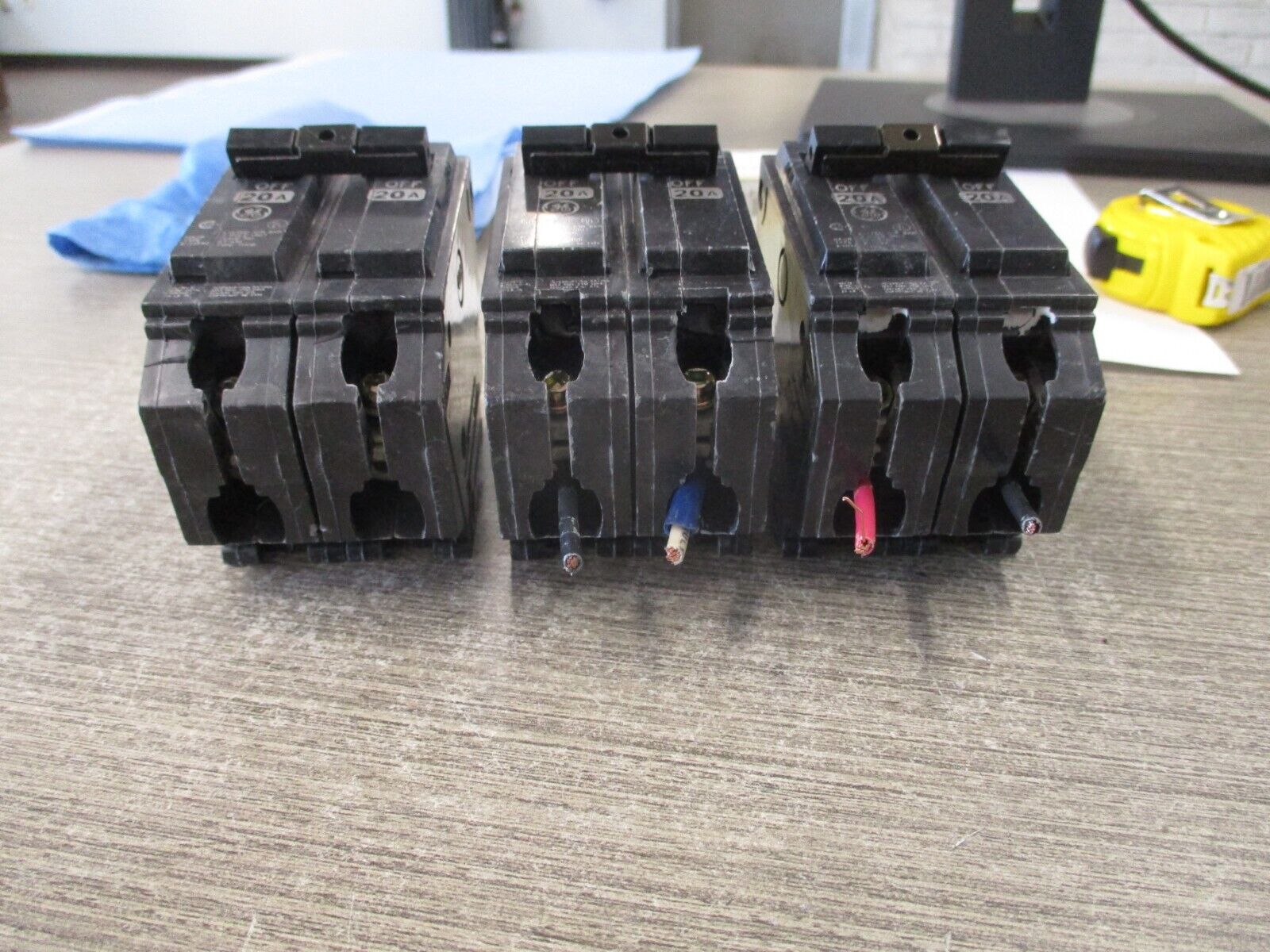 GE Bolt-On Circuit Breaker THQB2120 20A 120/240V 2P *Lot of 3* Used
