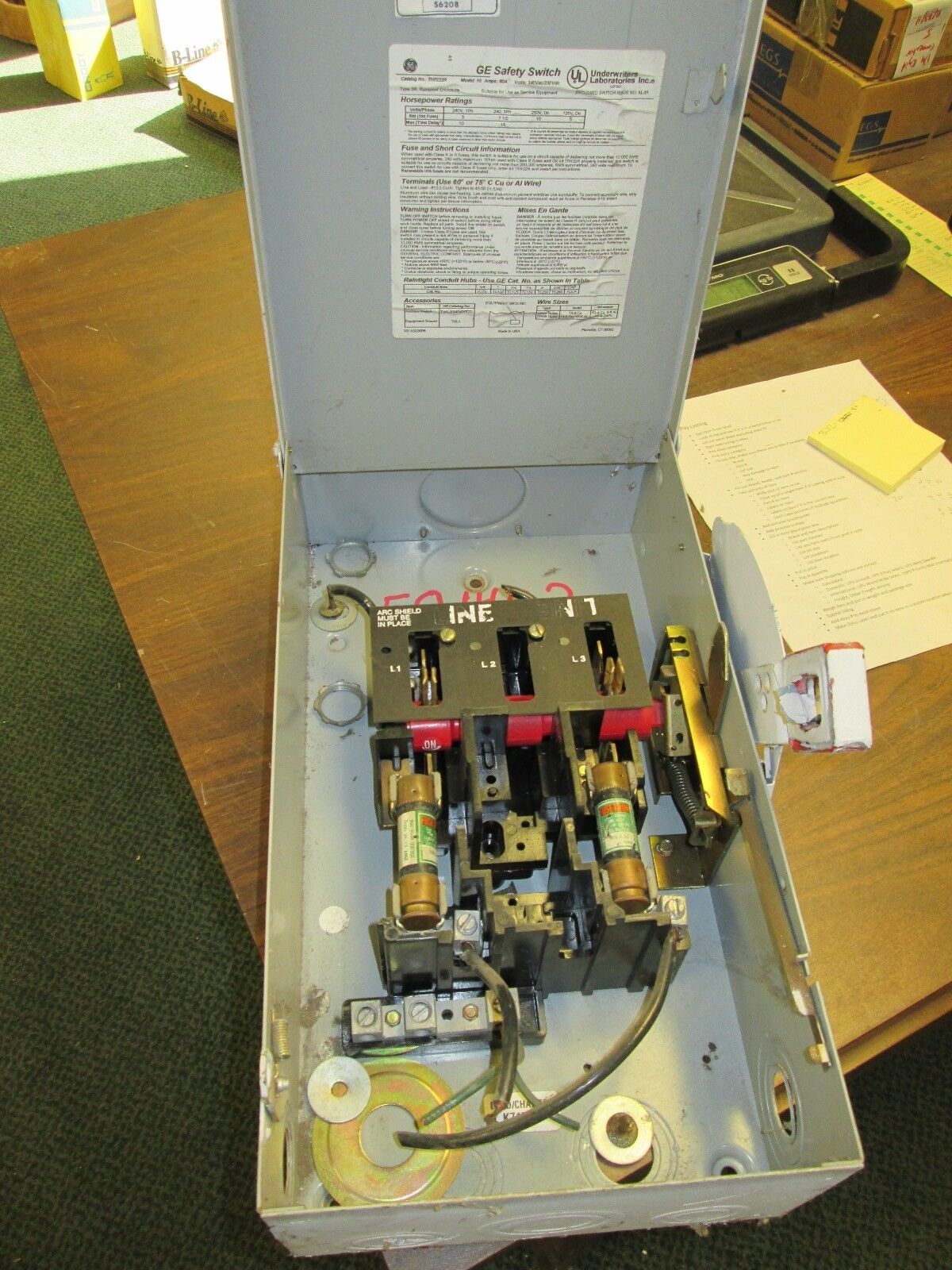 GE 3R Fusible Safety Switch TH3222R 60A 240V 2P 3W Nema 3R Enclosure