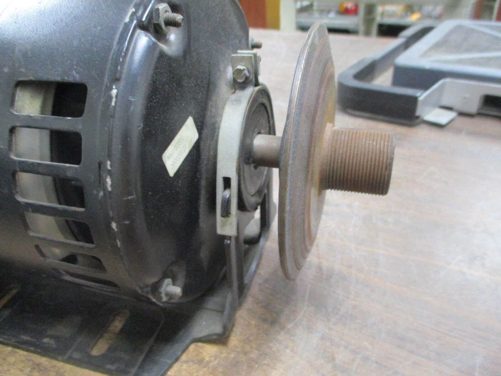 A.O. Smith AC Motor BK3152 1.5HP 3500RPM FR:56H 208-230/460V 4.1/2.55A Used