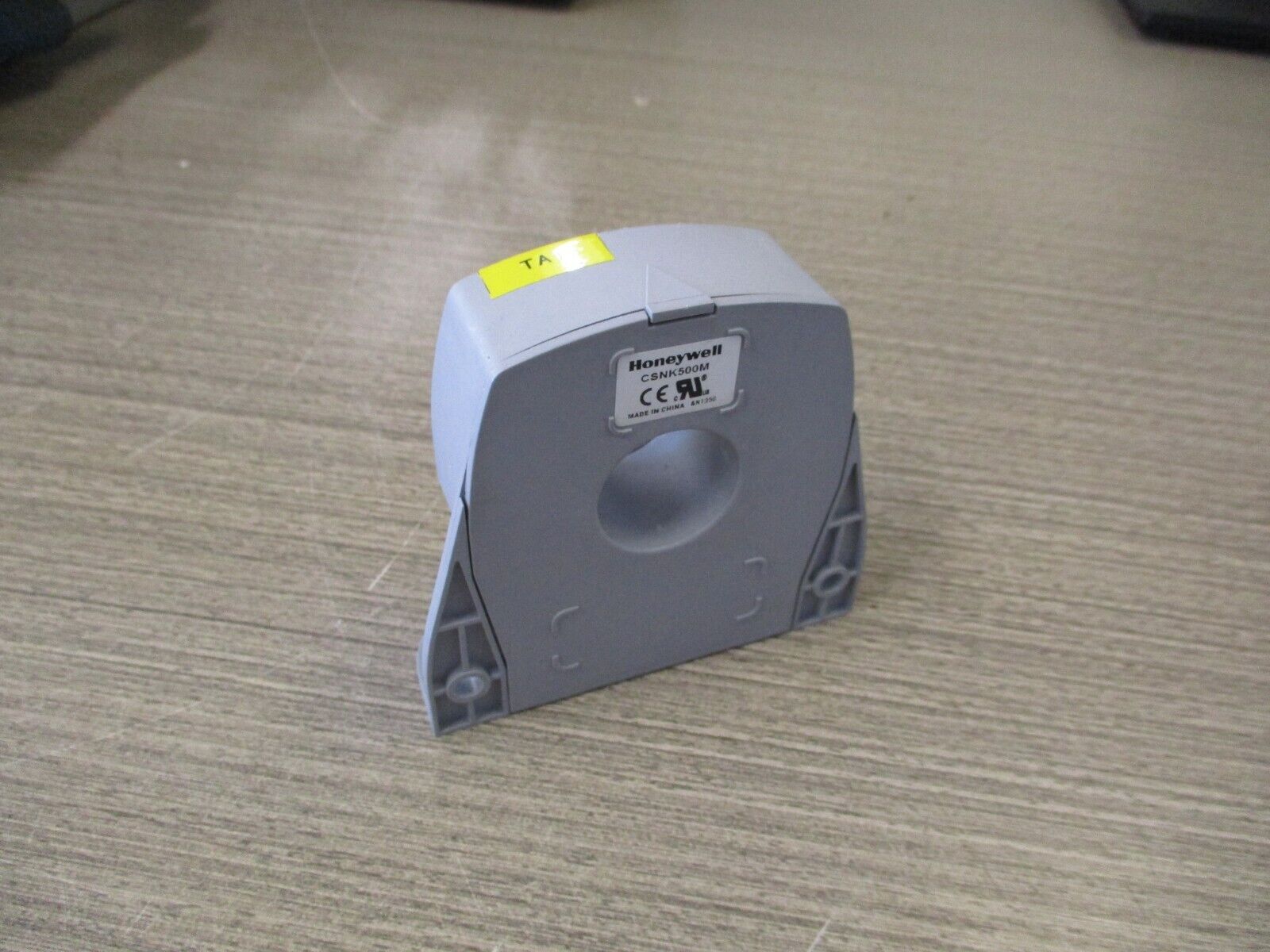 Honeywell Current Sensor CSNK500M *Broken Mounting Foot* Used