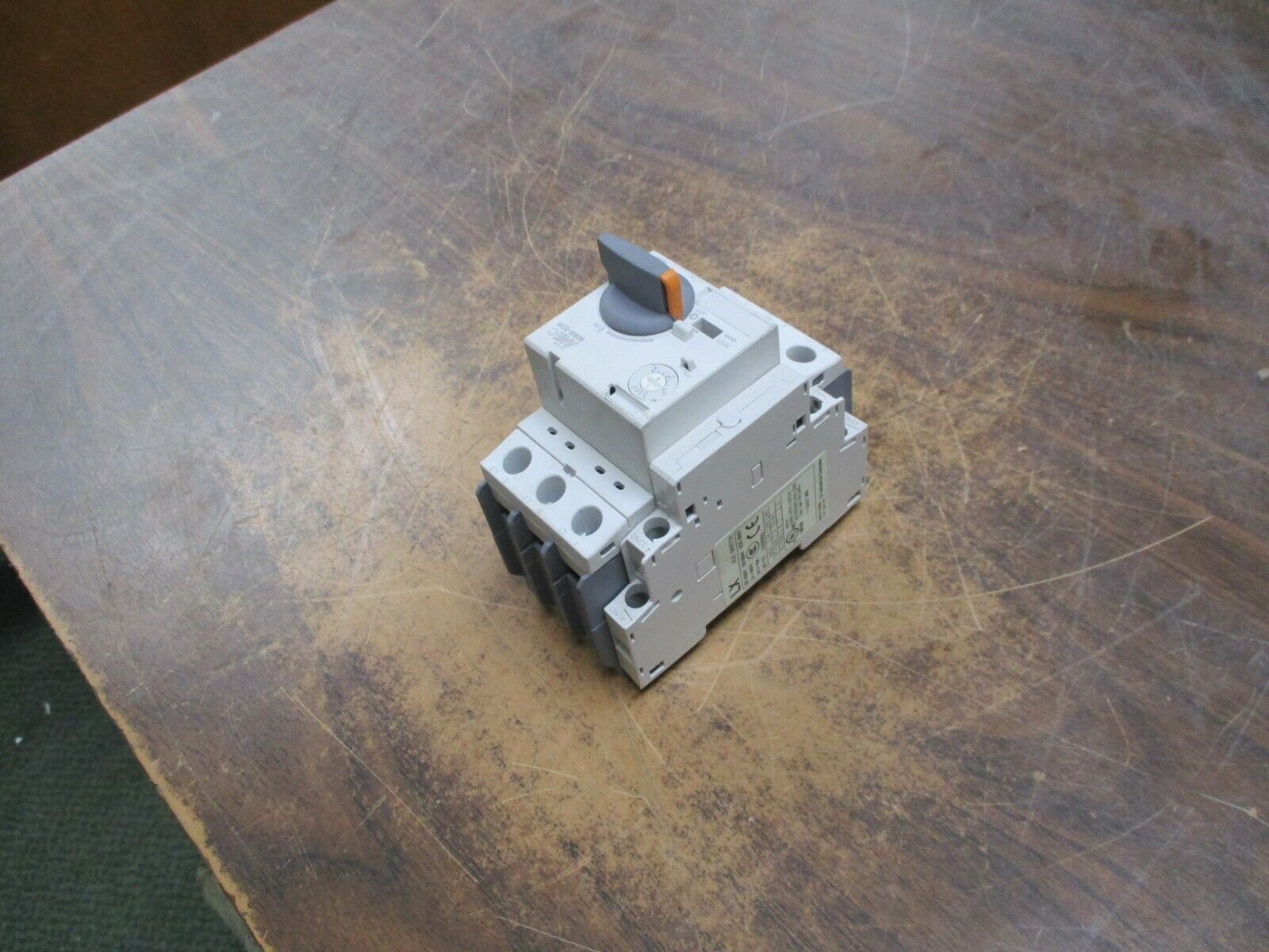 MEC Manual Starter MMS-32H Trip: 4-6A w/ Aux Contact Used