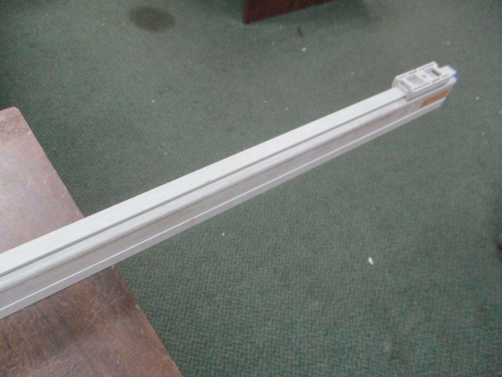 Simco Ion Performax IQ Easy Static Neutralizing Bar 1531011710 Length: 70" Used