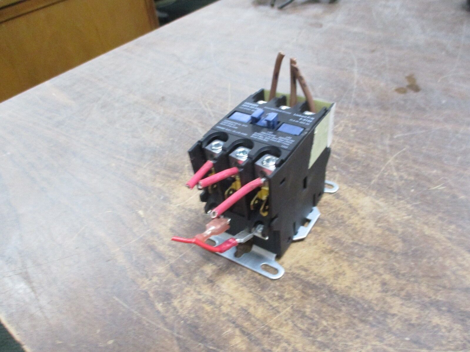 Homer Contactor XMC0-403-EBBD 24V Coil 40A 600V Used