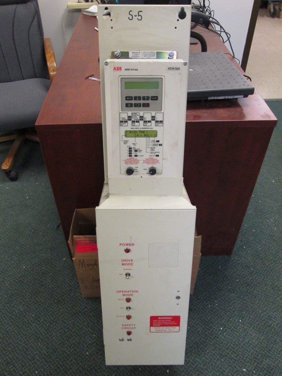 ABB ACH501 AC Drive w/ Bypass ACH501-005-4-00P2 5HP 3Ph Used