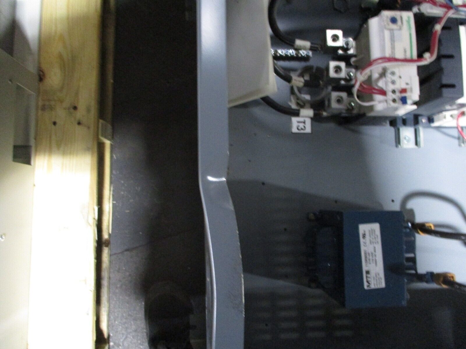 Square D E-Flex Altivar AC Drive w/ Bypass 8839 EFDQG4VY Ser. B 60HP 3Ph Used