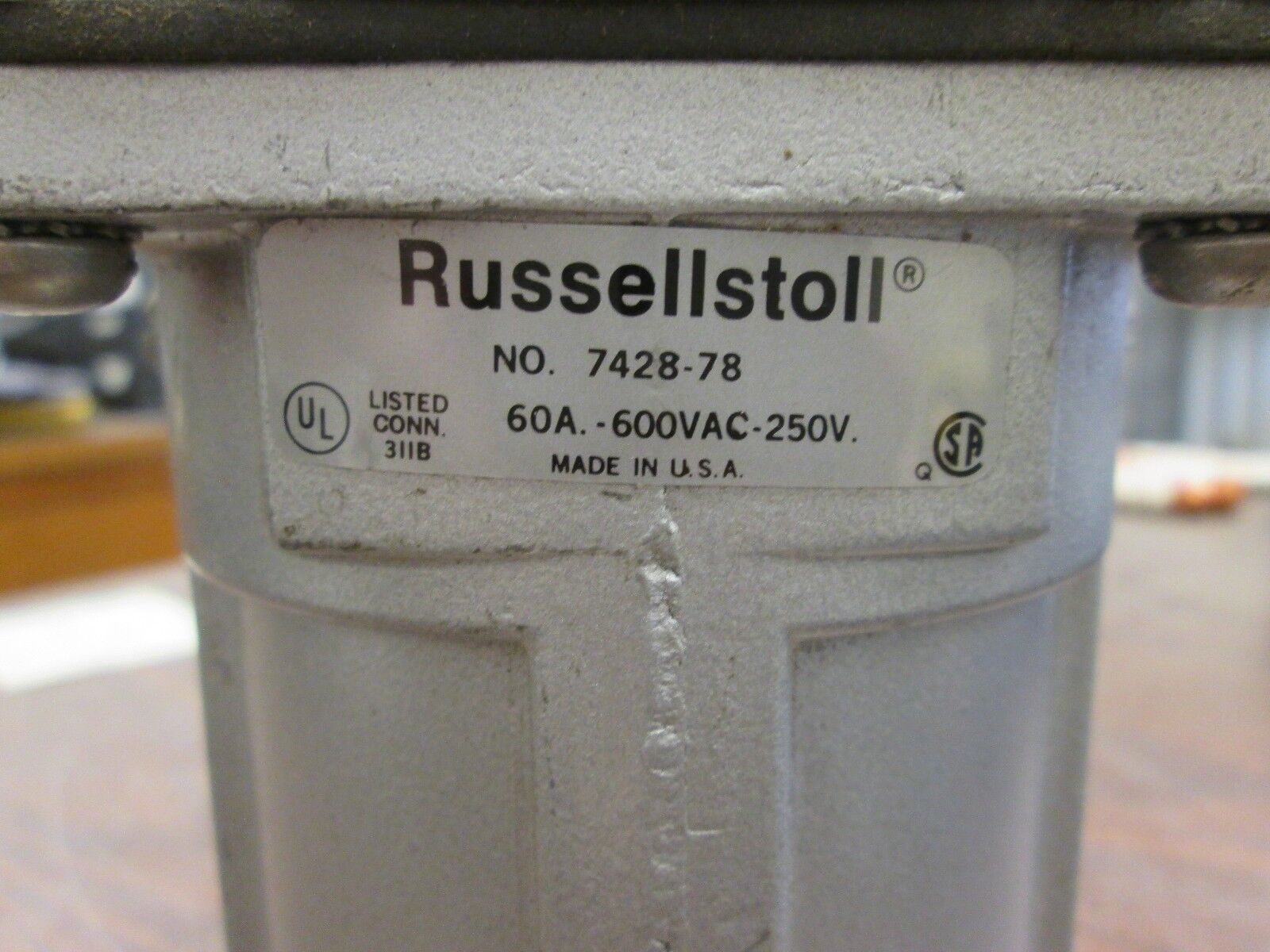Russellstoll Receptacle 7428-78 60A 600V 4W missing wire clamp Used
