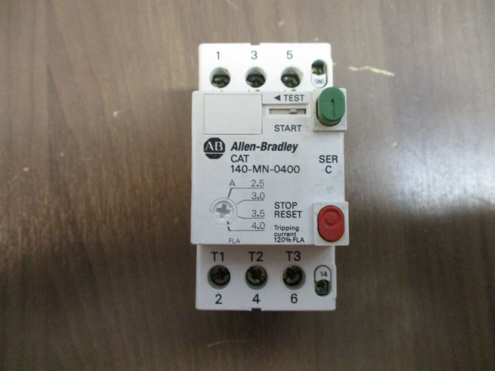 Allen-Bradley Manual Starter 140-MN-0400 Ser. C Trip: 2.5-4.0A Used