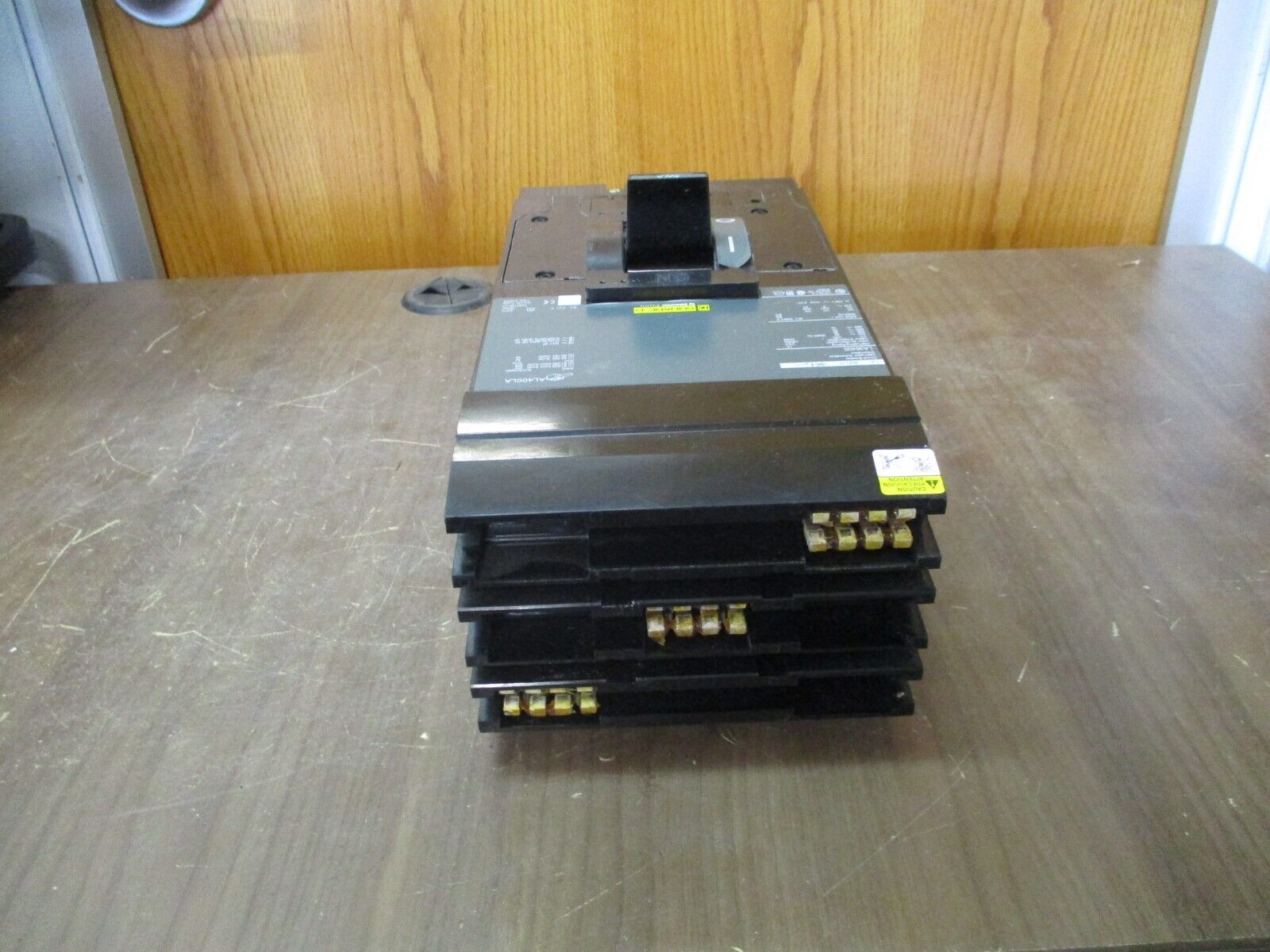 Square D I-line Circuit Breaker LA36400 400A 600V 3P New Surplus