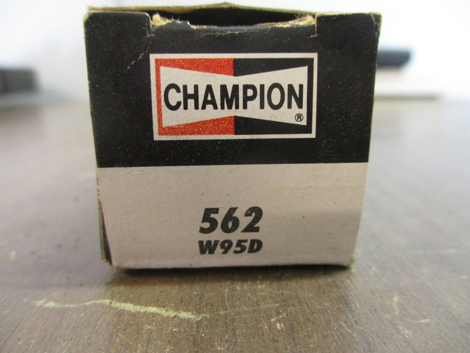 Champion Spark Plug 562 W95D New Surplus