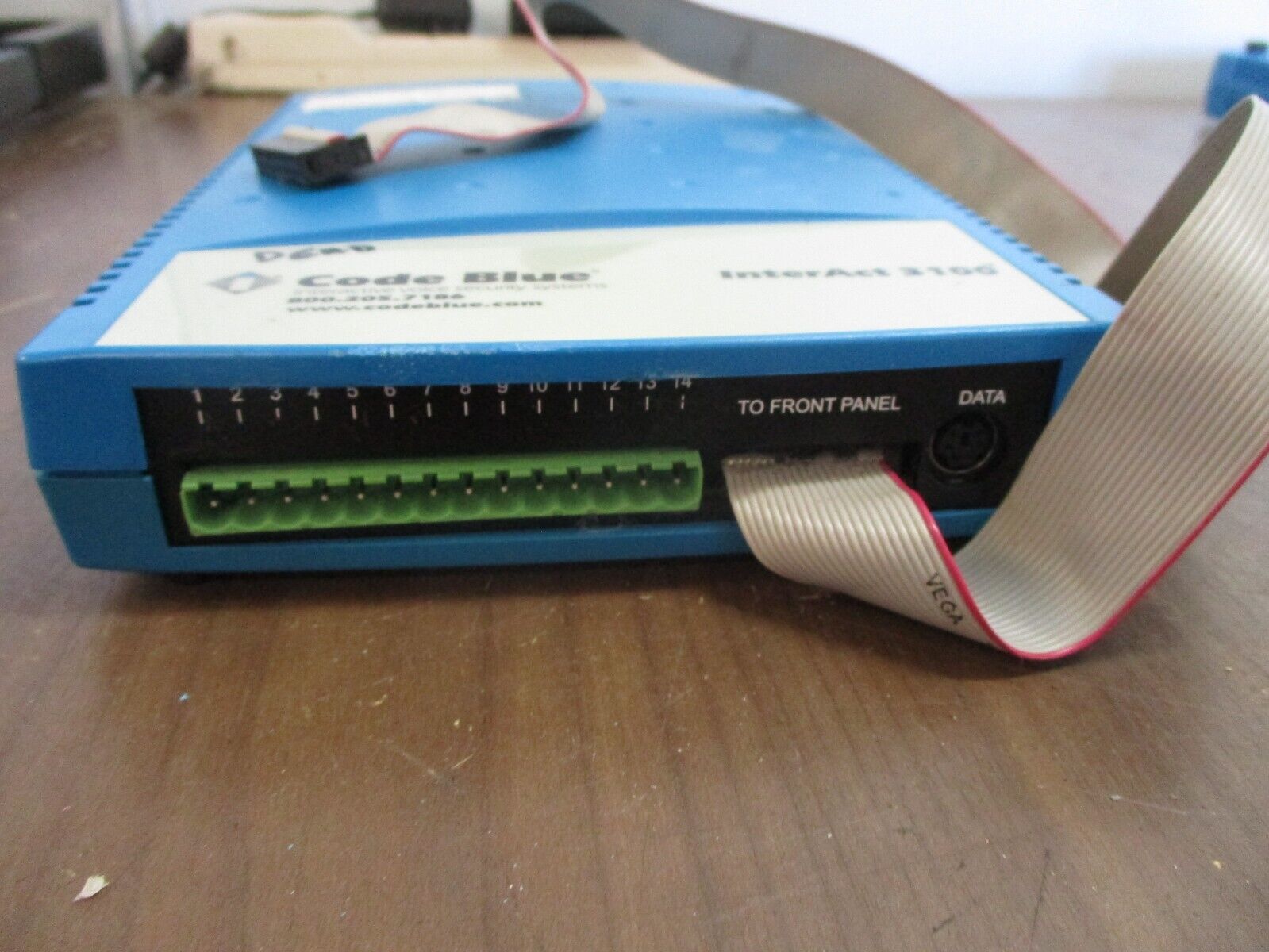 Code Blue InterAct 3100 Voice Intercom 16350-XXXX Rev. 2.4 *Missing (1) Foot*