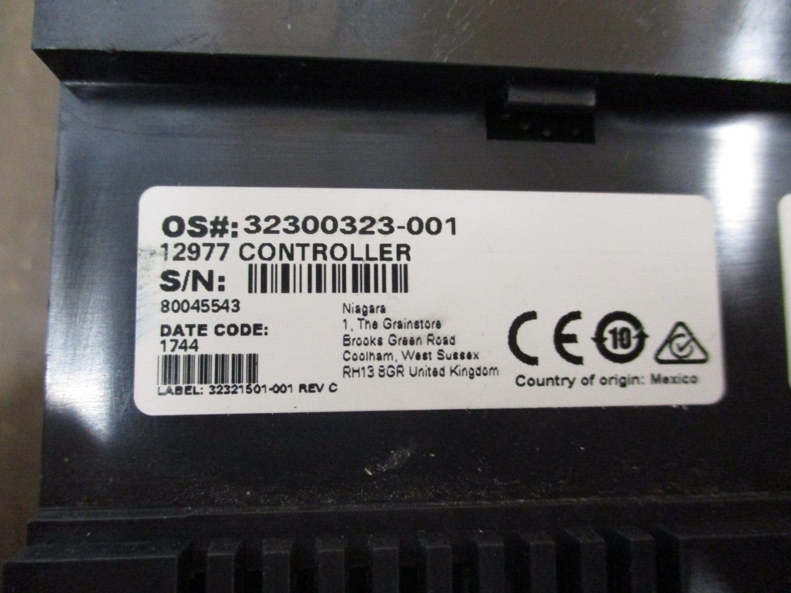 Honeywell Controller 12977 OS#: 32300323-001 *Damaged Mounting Foot* Used