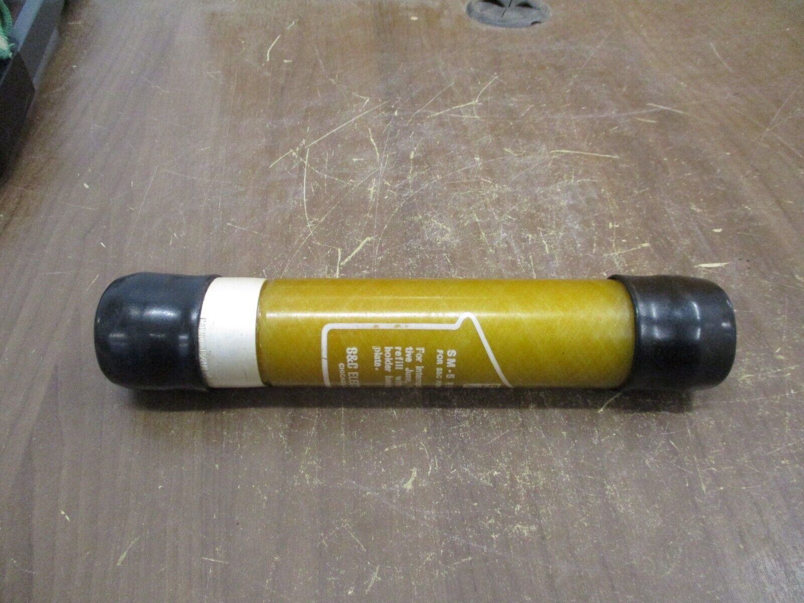 S&C SM-5 Fuse Refill Unit 132200-R4 125E 14.4kV Used