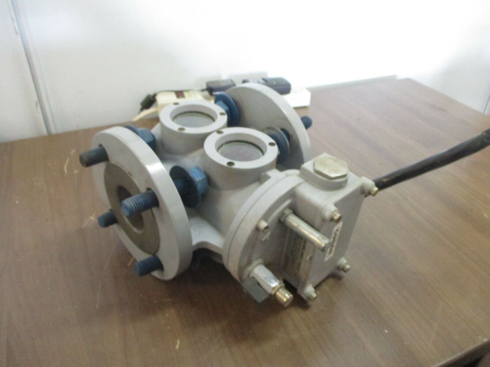 Comem Buchholz Relay IR5BRL1NS0 / 74115 Flow Vance Speed: 1m/s IP65 Used