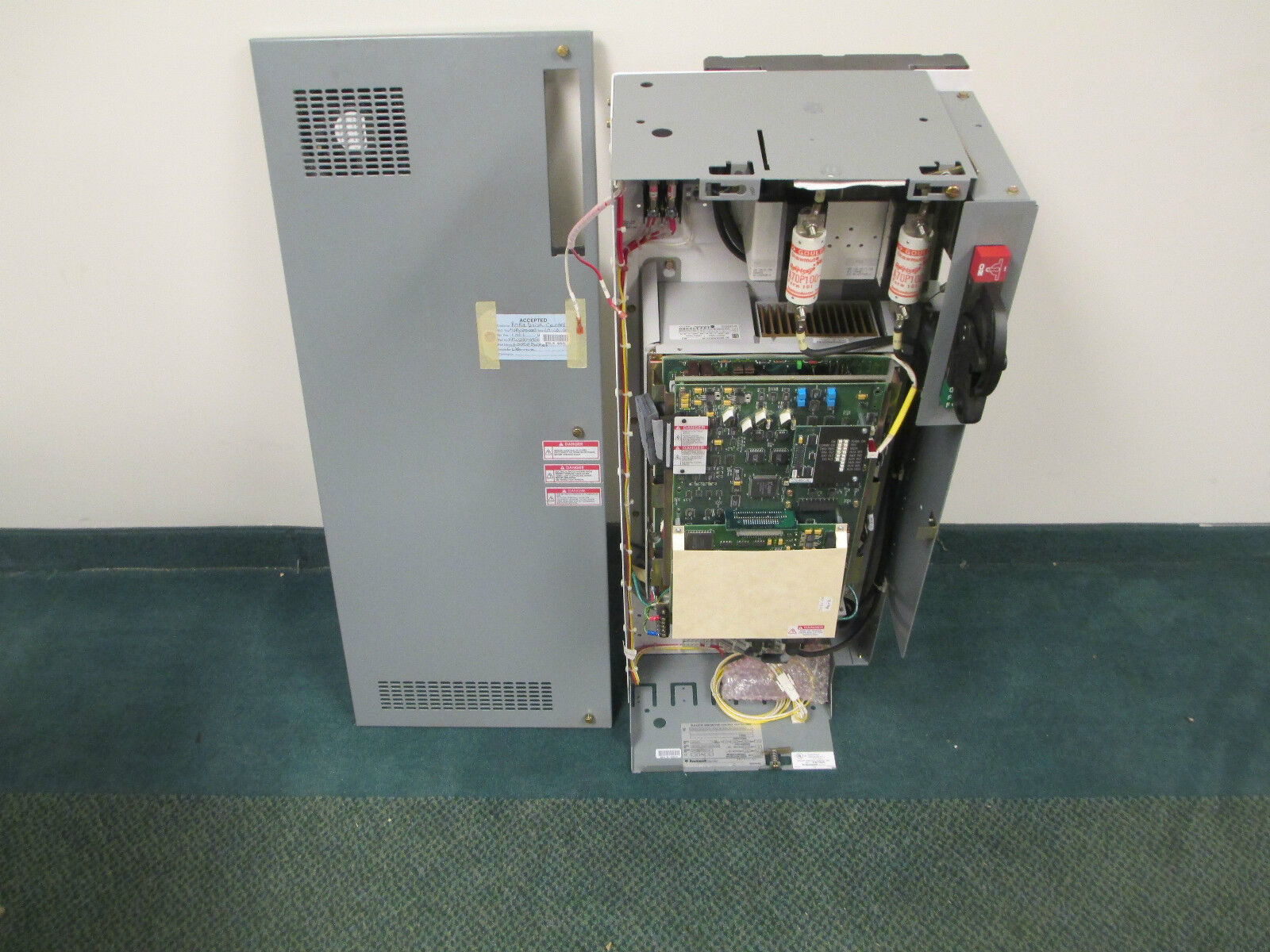 Allen-Bradley DC-AC Drive MCC Bucket SA3100-R030-AX-L6R 30HP New Surplus