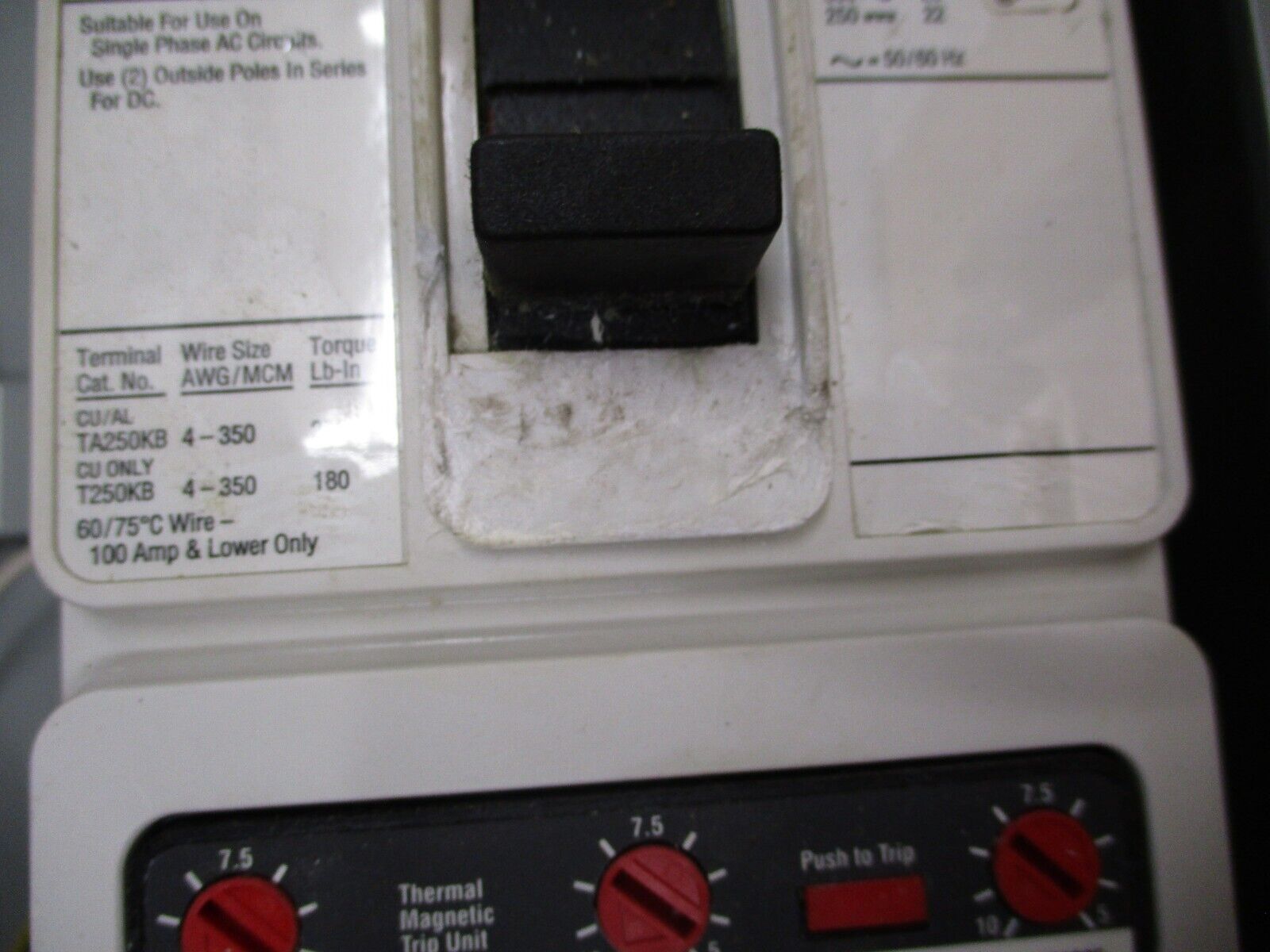 Eaton Enclosed Circuit Breaker HJD3250F 150A Trip 3P 600V FJDN250 Enclosure