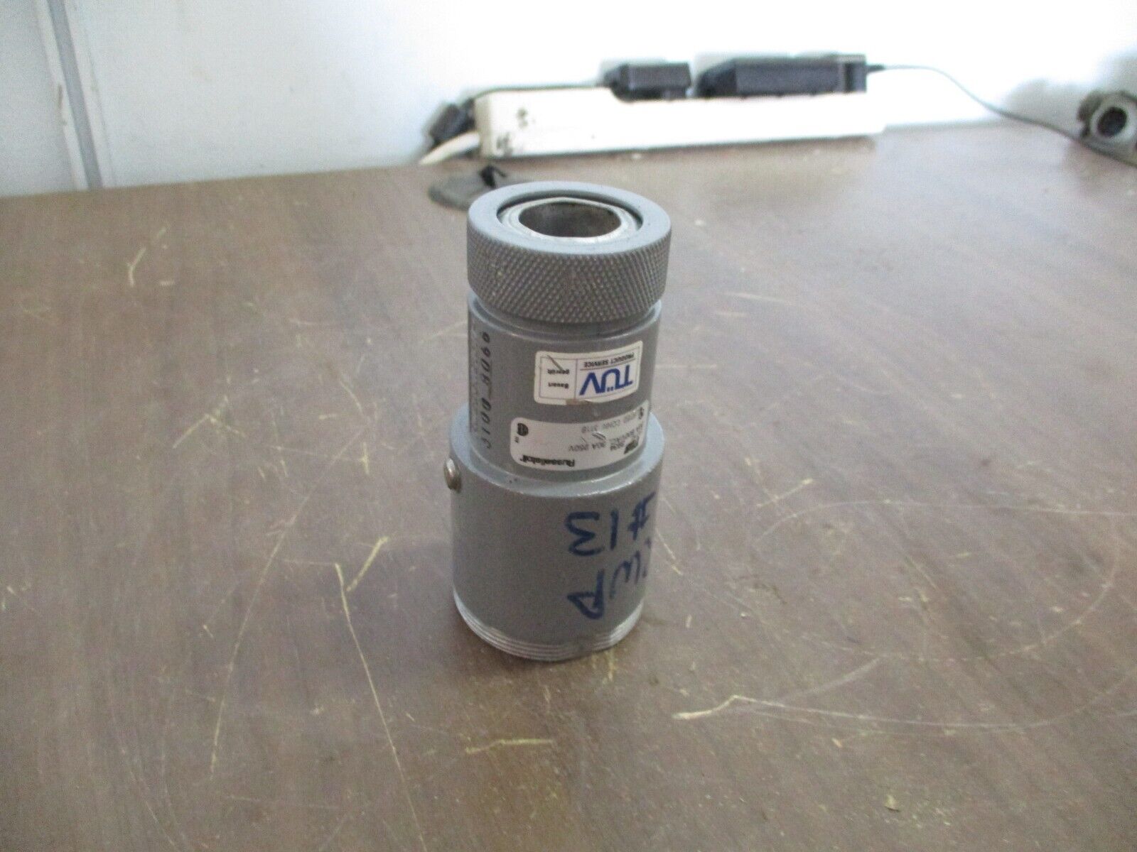 RussellStoll Connector w/ Wire End 3934 20A-600V 30A-250V 3P 4W Used