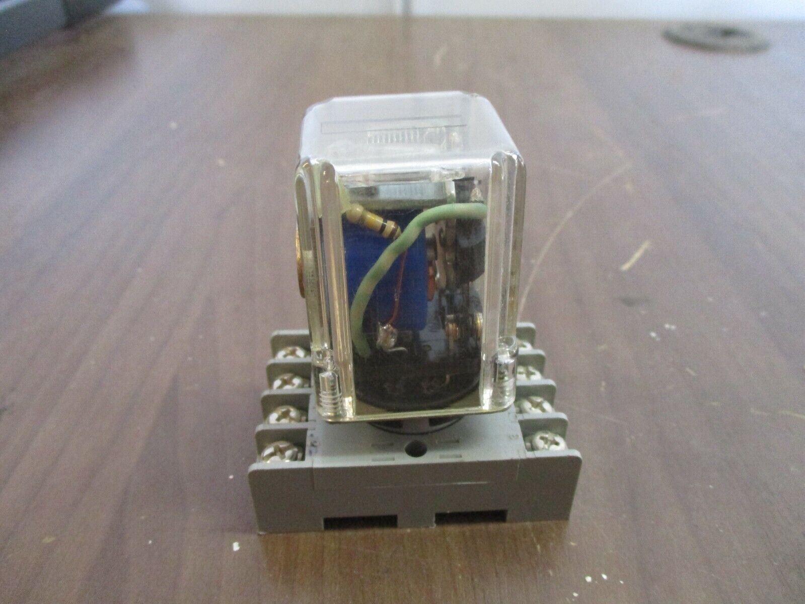 Deltrol Controls Relay 105A 10A DPDT 120V Coil w/ Base *Lot of 2* Used