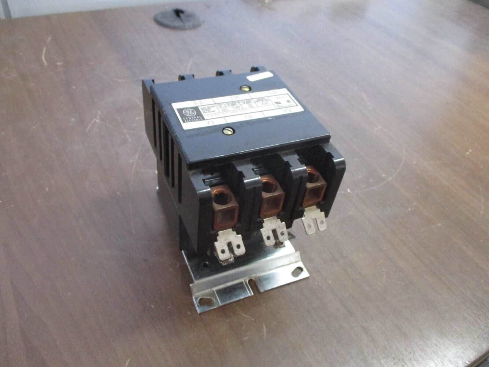 GE Contactor CR353EE3BA1AD 50A 120V Coil 3P *Missing (4) Terminal Lugs* Used