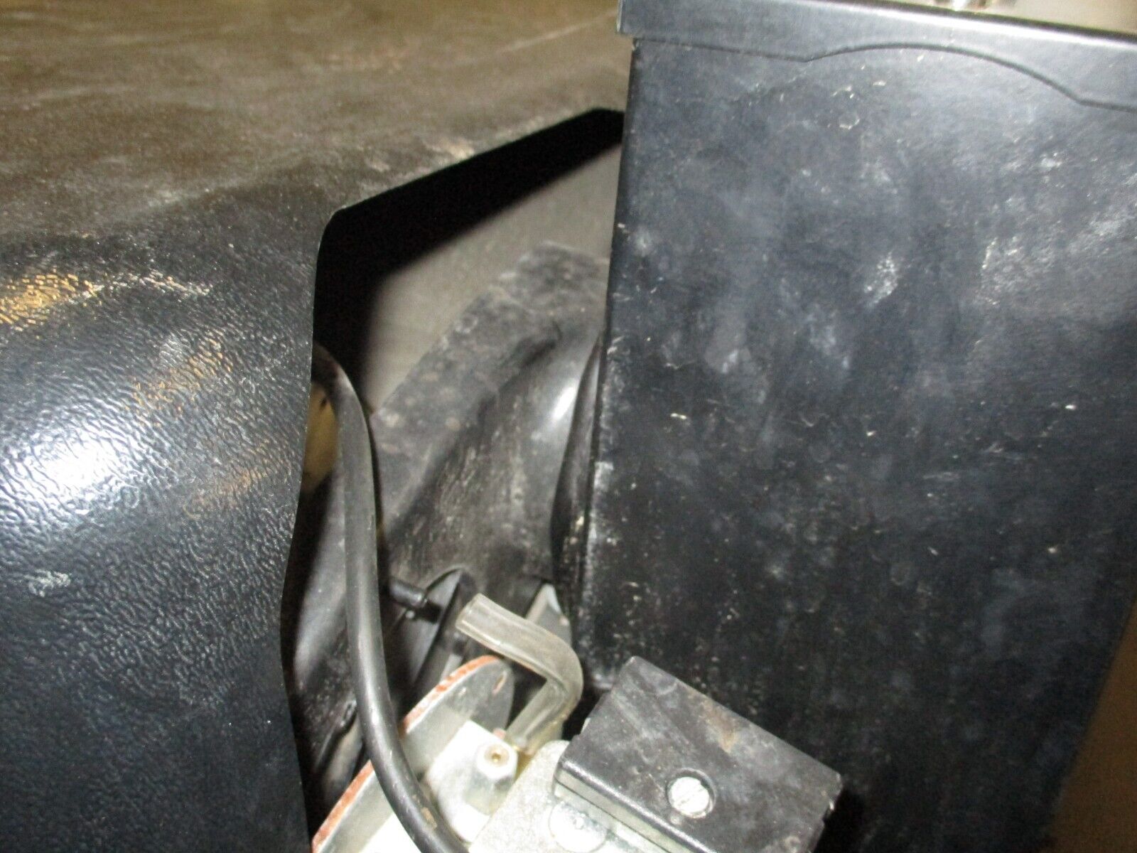 Hydrotherm Low Pressure Cast Iron Boiler KN-4 400,000 BTU Natural Gas 120V 1Ph