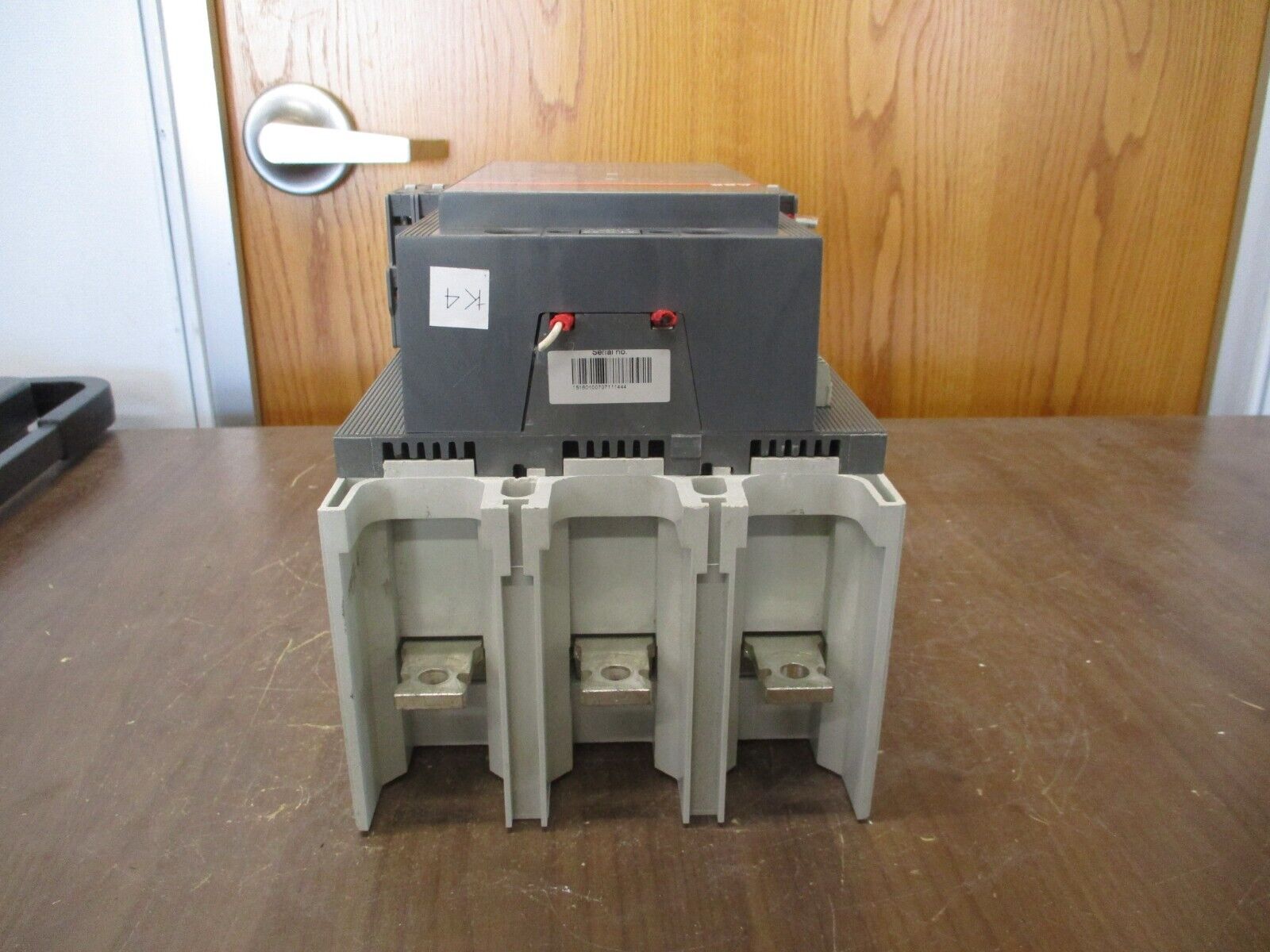 ABB Contactor AF460-30 24-60VDC Coil 650A 600V w/ (3) Aux Contacts Used