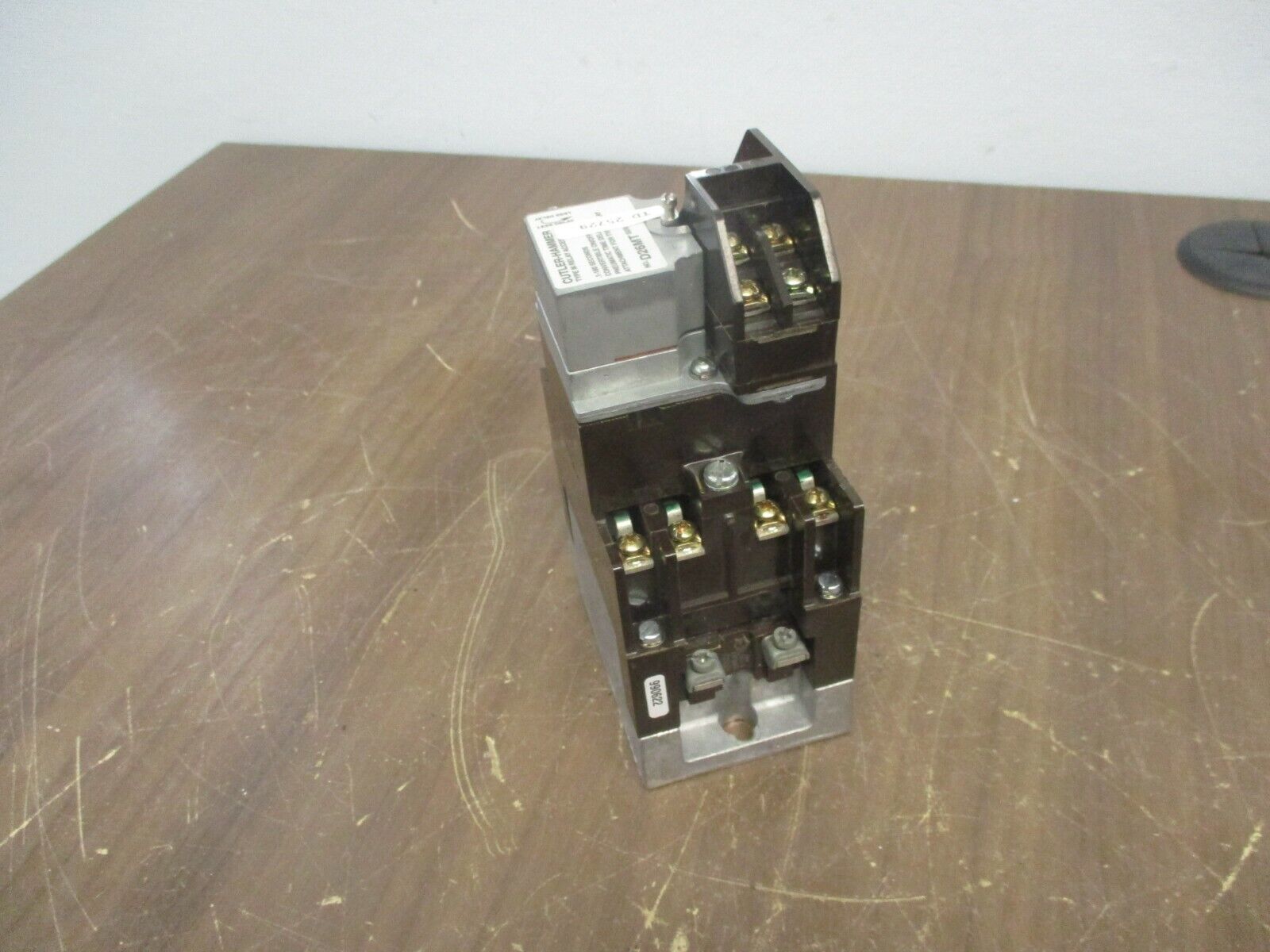 Cutler-Hammer Time Delay Relay D26MT Delay: 0.1-180sec 120V Coil Used