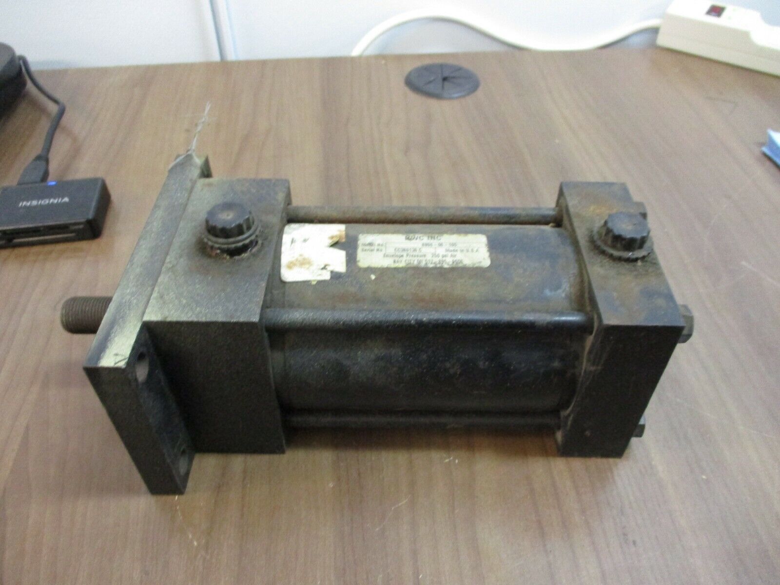 RWC Air Cylinder 8896-06-105 250PSI Used