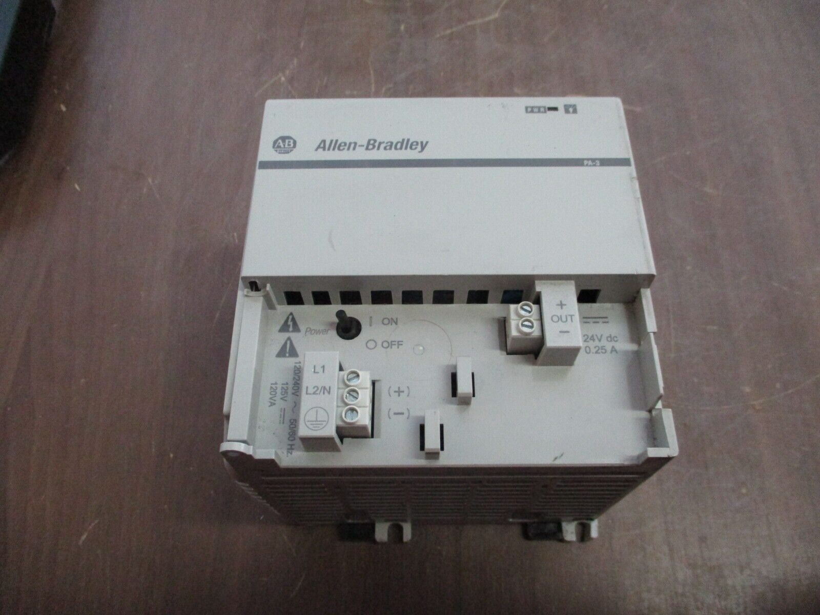 Allen-Bradley Power Supply 1768-PA3 Ser. A DIR/VER: 10000101194/02 Used