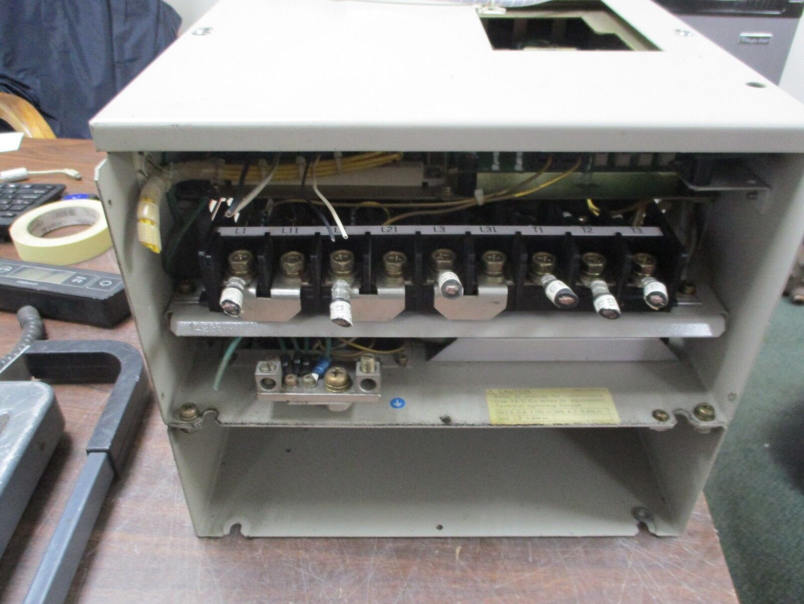 Saftronics AC Drive CIMR-P5U4030 50HP 3Ph w/ Keypad & External Mount Used