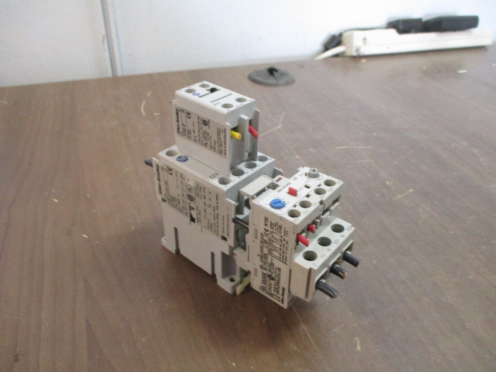 Allen-Bradley Starter 100-C23*10/193-EA2GB 120V Coil Trip: 12-32A 600V Used