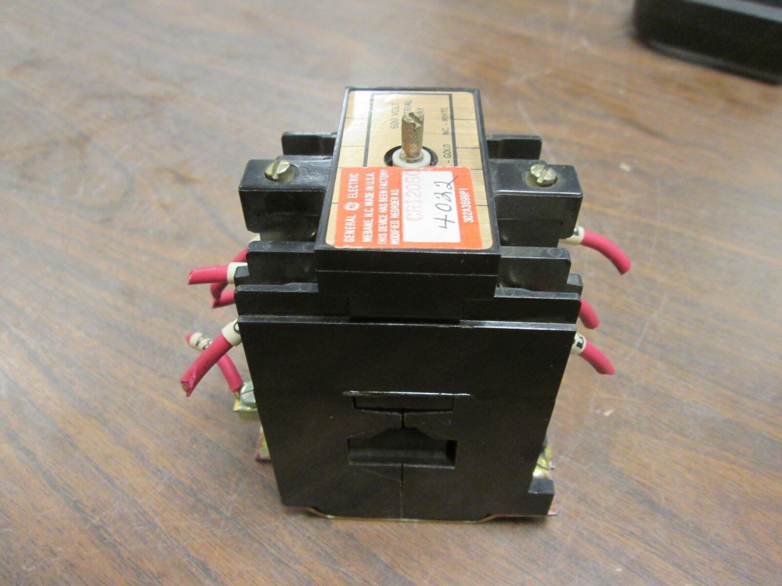 GE Relay CR120B0 4022 120V Coil Used