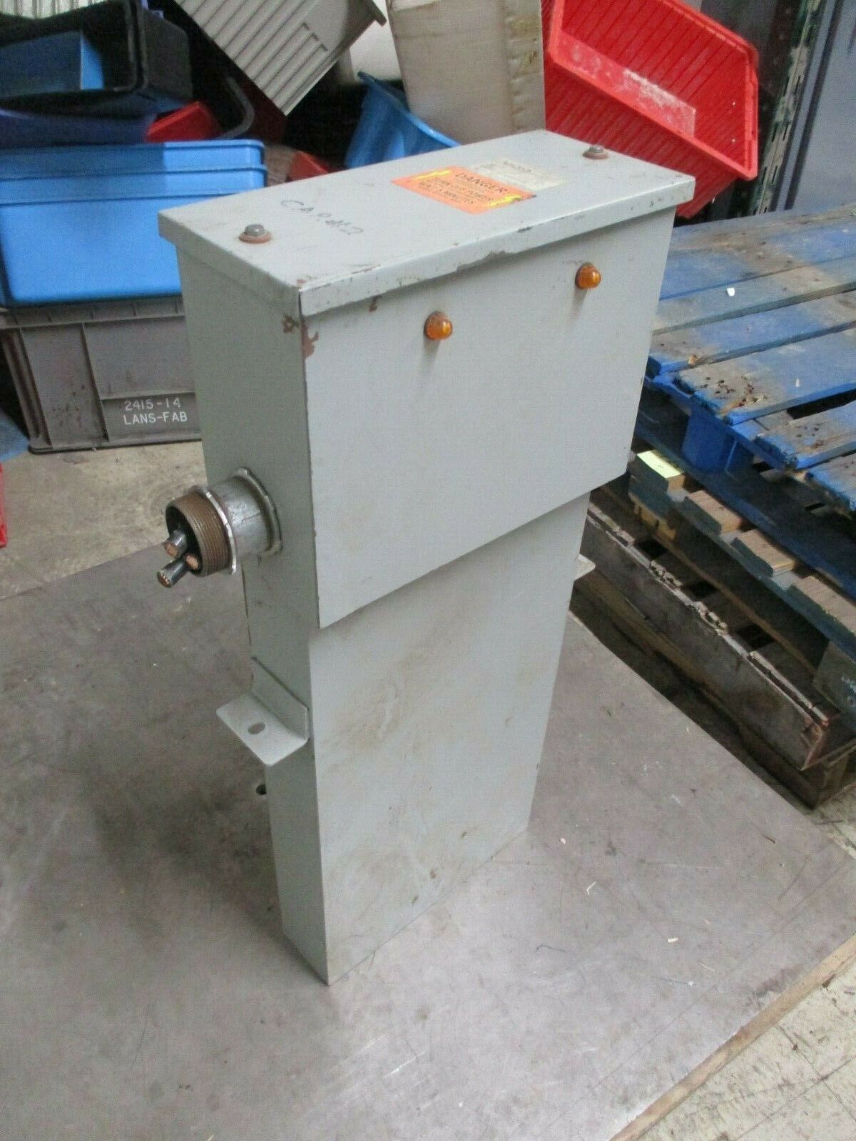 Aerovox Capacitor Assembly ICS1100F33L 100KVAR 480V 3Ph 60Hz 3R Enclosure Used