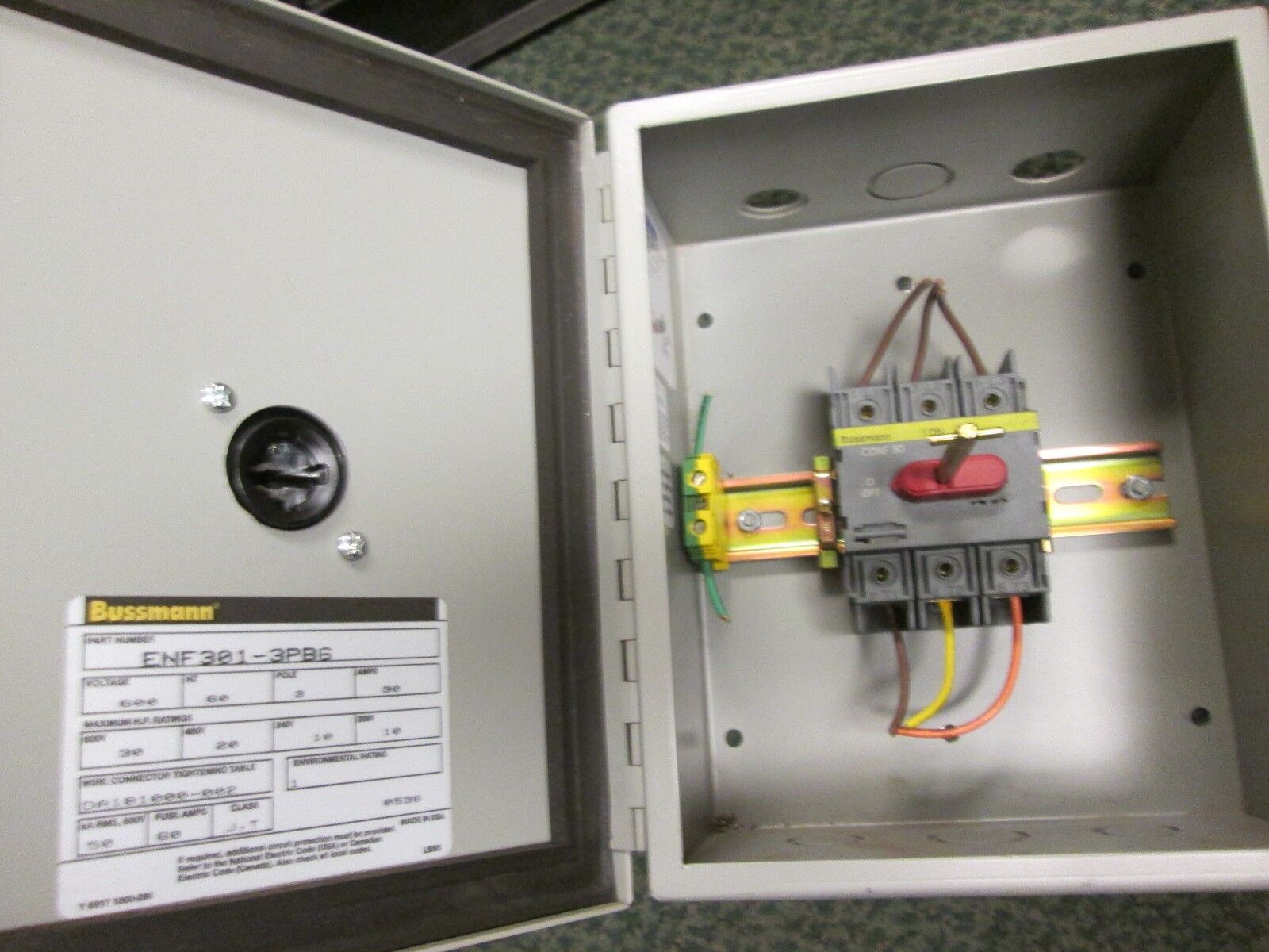 Bussmann Disconnect Switch ENF301-3PB6 30A 600V *Missing Door Clamp* Used