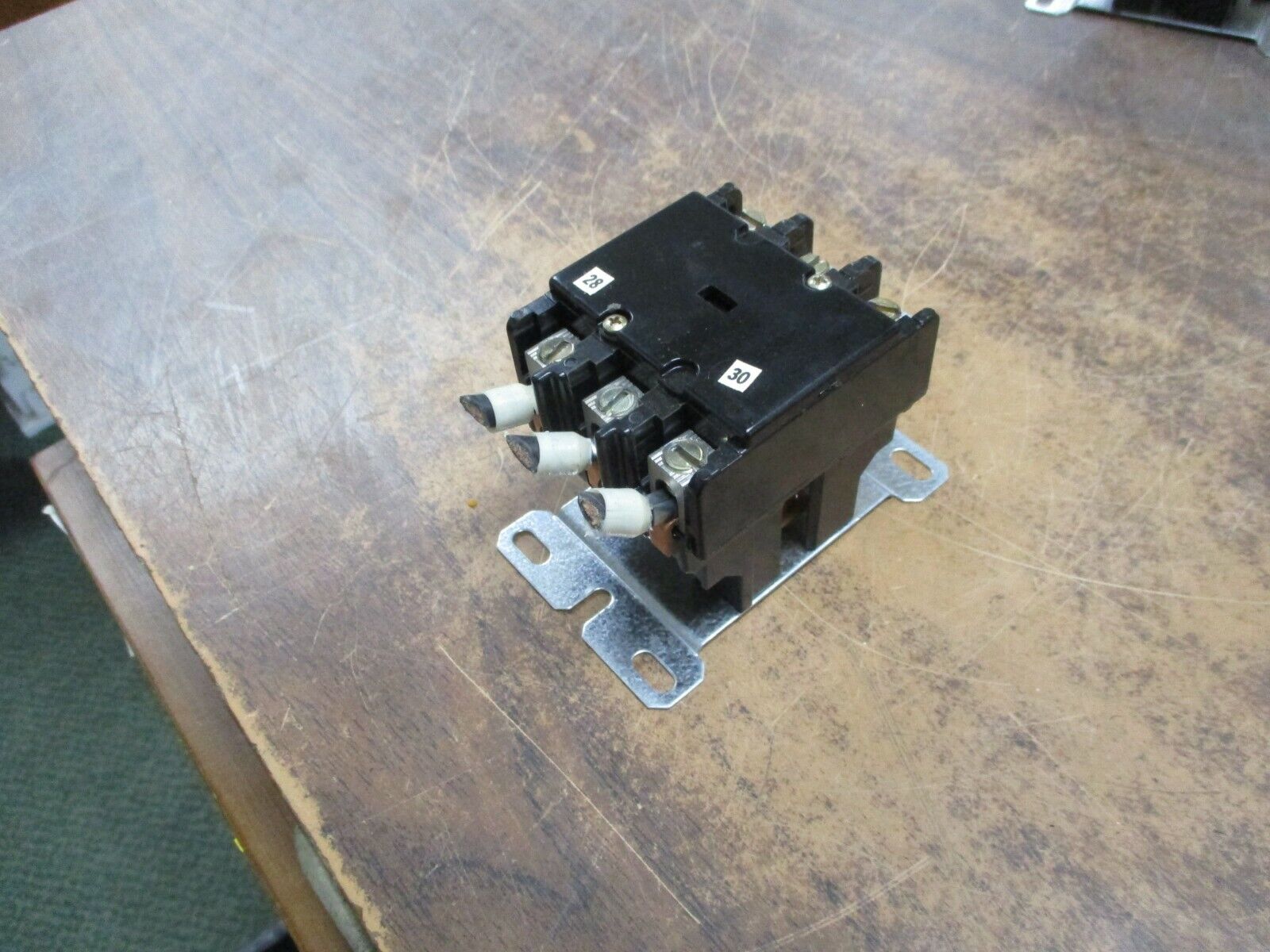 Products Unlimited Model 93 Contactor 3100-30T10659MG 120V Coil 40A 600V Used