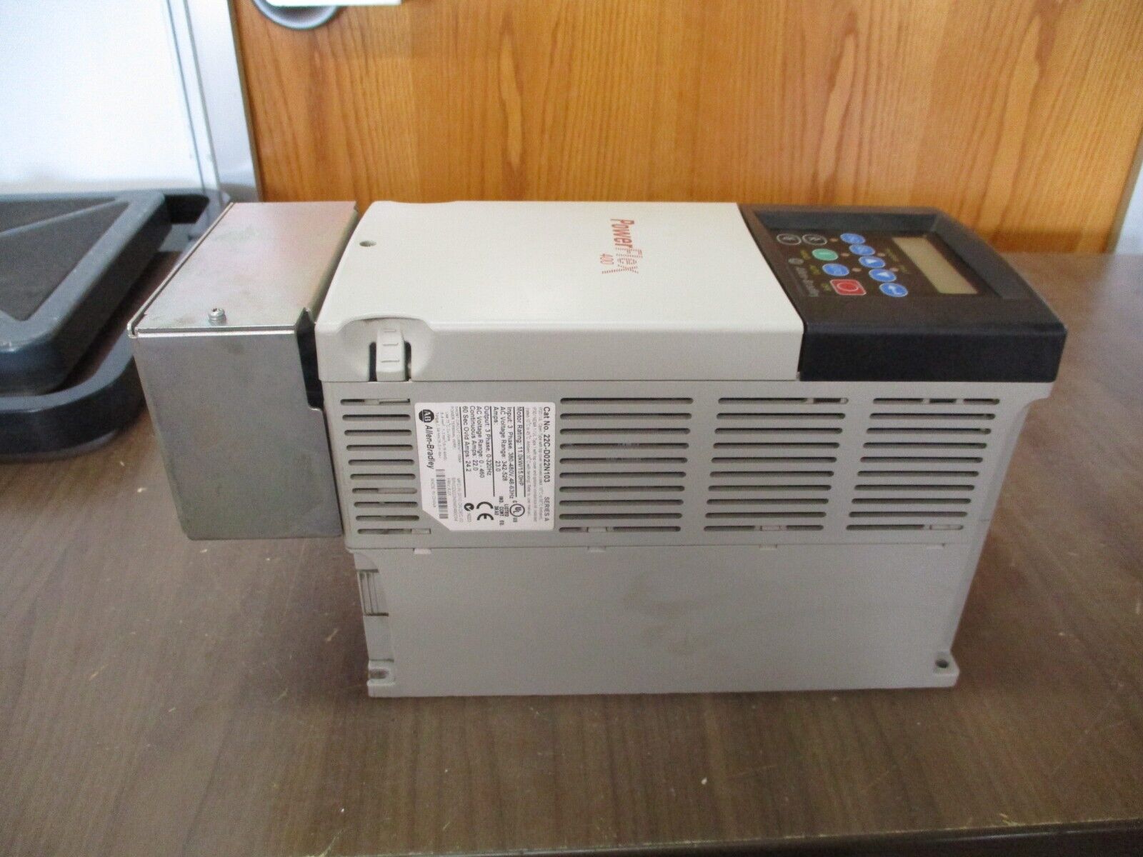 Allen-Bradley PowerFlex 400 AC Drive 22C-D022N103 Ser. A 15HP 3Ph Used