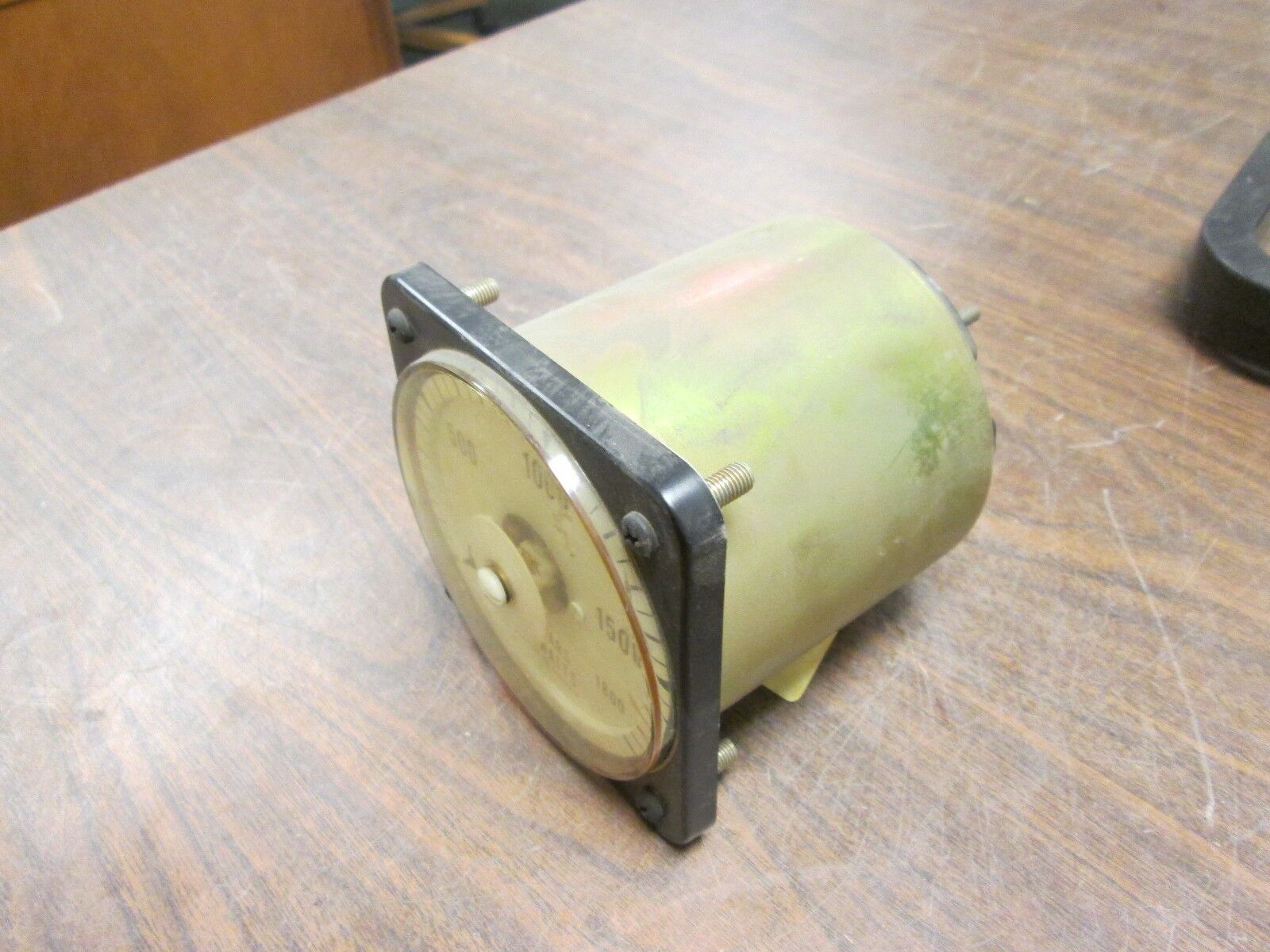 Yokogawa Kilovar/Kilowatt Meter 103111FAFA7WEC/UL Range: 0-1800 Used