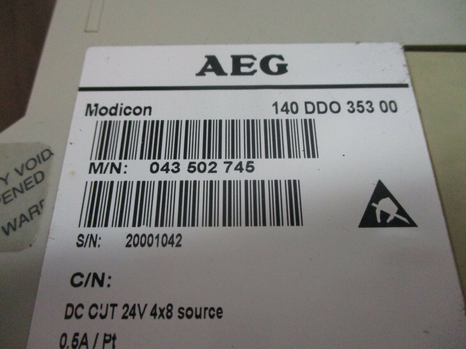 AEG Modicon DC Output Module 140 DDO 353 00 24V 4x8 Source 0.5A/Pt Used