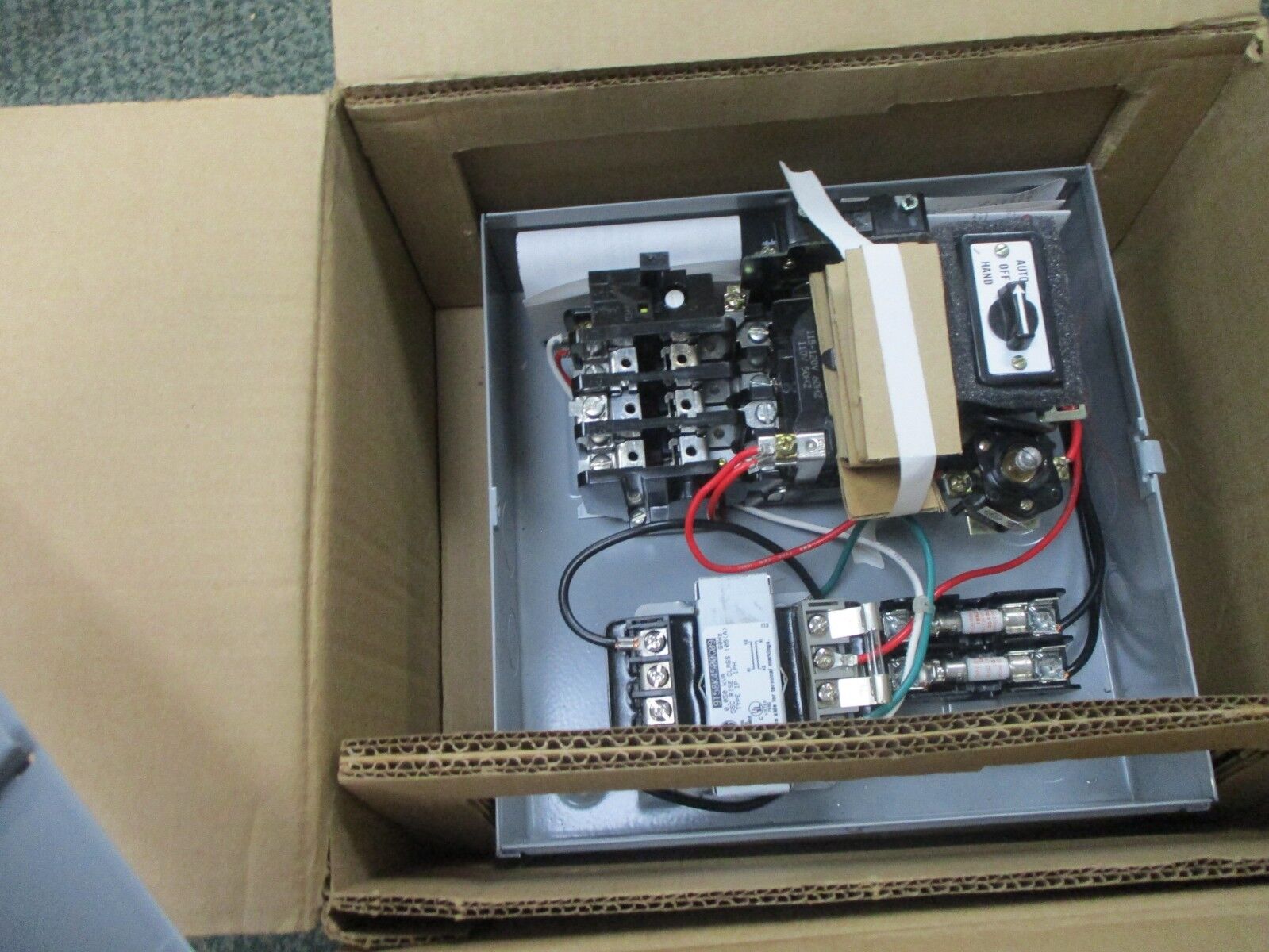 GE Size 1 Starter CR306C18200AFTDB 120V Coil 27A 600V Type 1 Enclosure