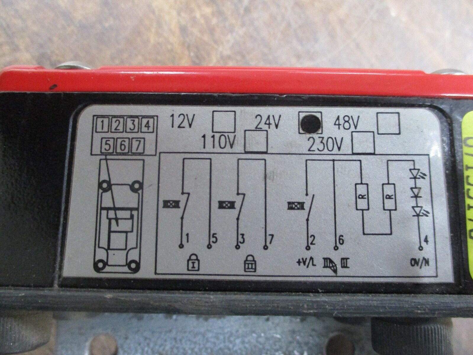 Fortress Interlock Stop Safety Switch Type 6 Enclosure 48/230V Used