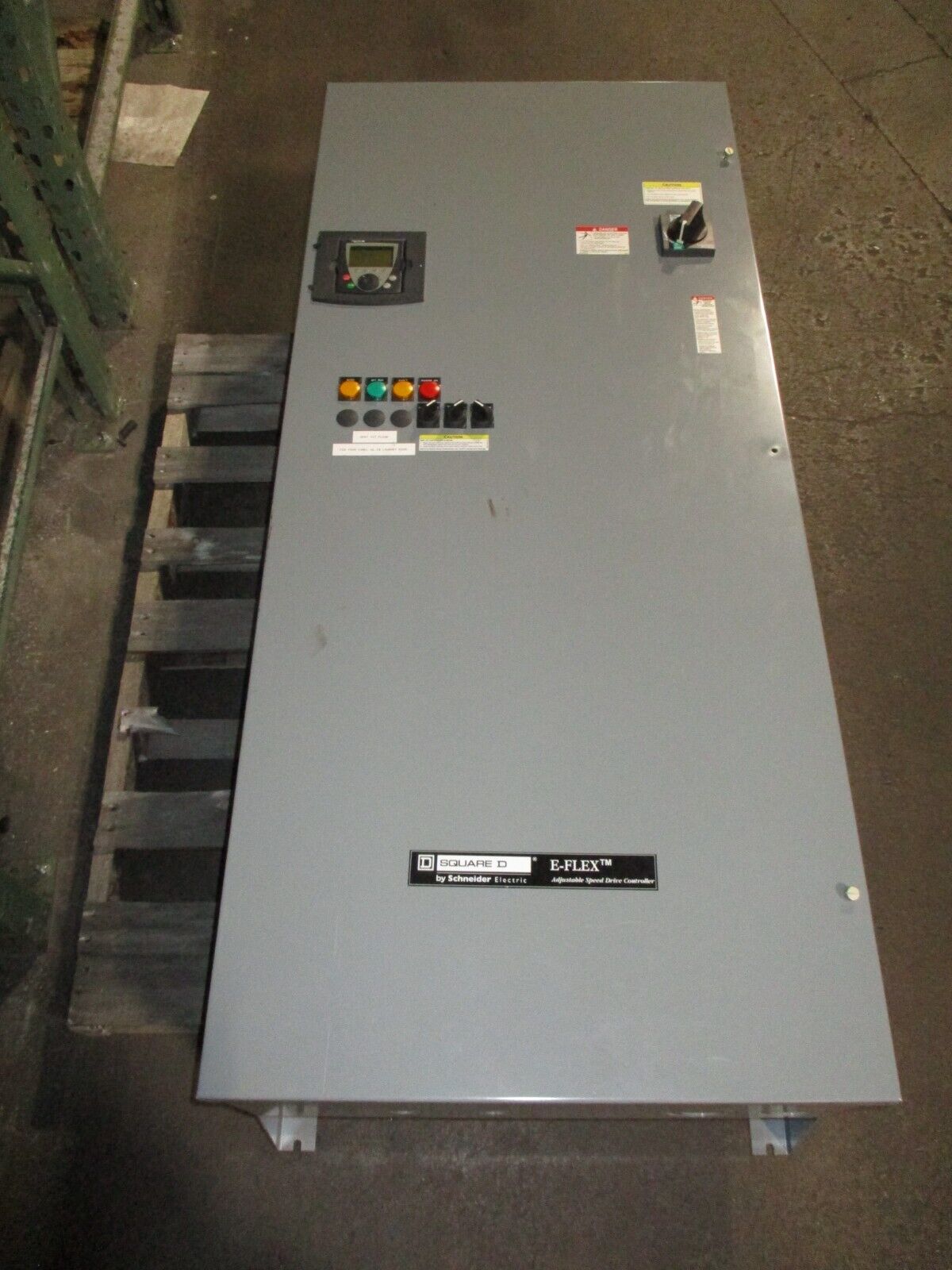 Square D E-Flex Altivar AC Drive w/ Bypass 8839 EFDRG4VY Ser. B 75HP 3Ph Used