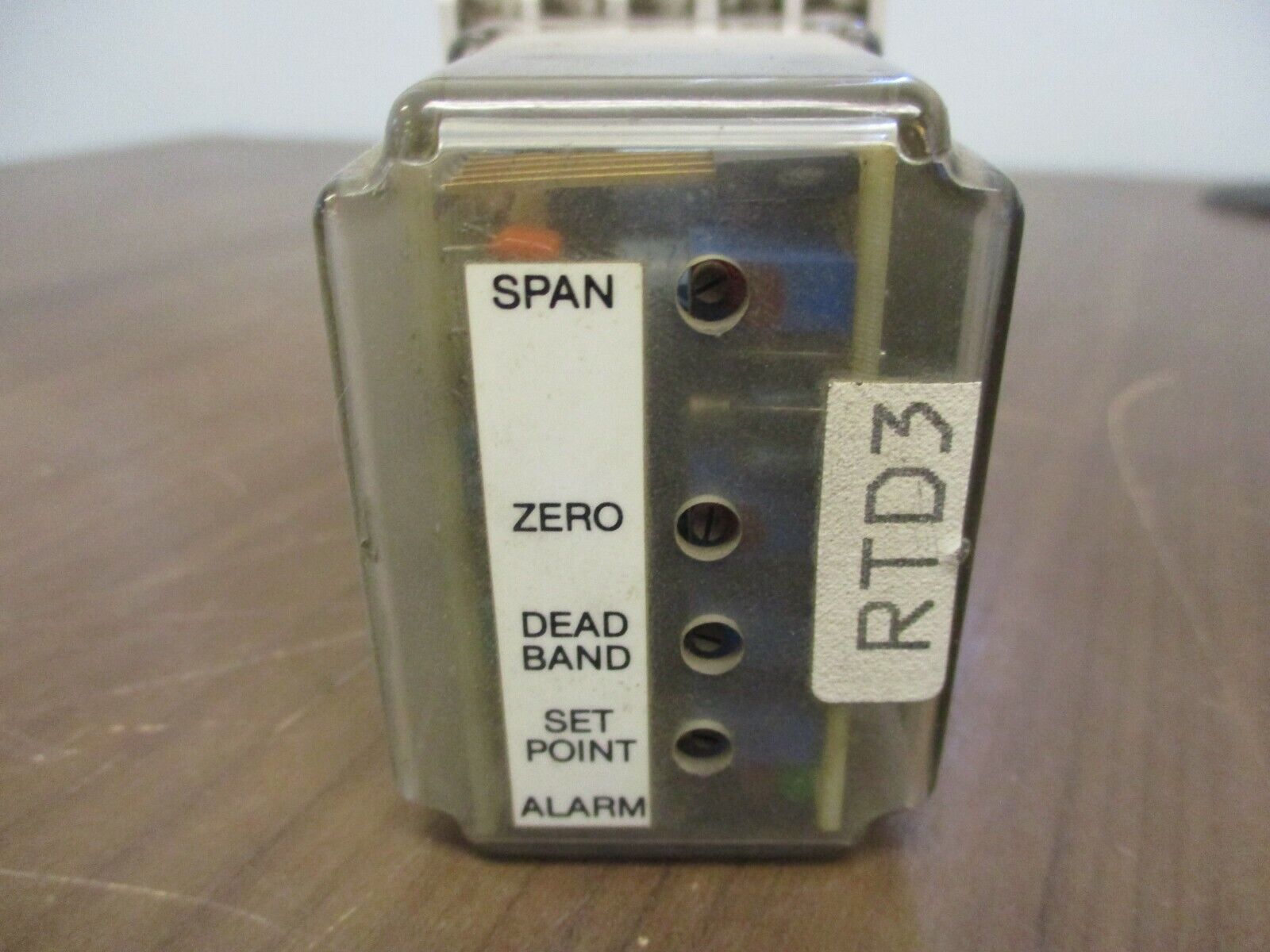 Wilkerson Mighty Module MM1400 115VAC Option: 120ohm.00627 w/ Base Used