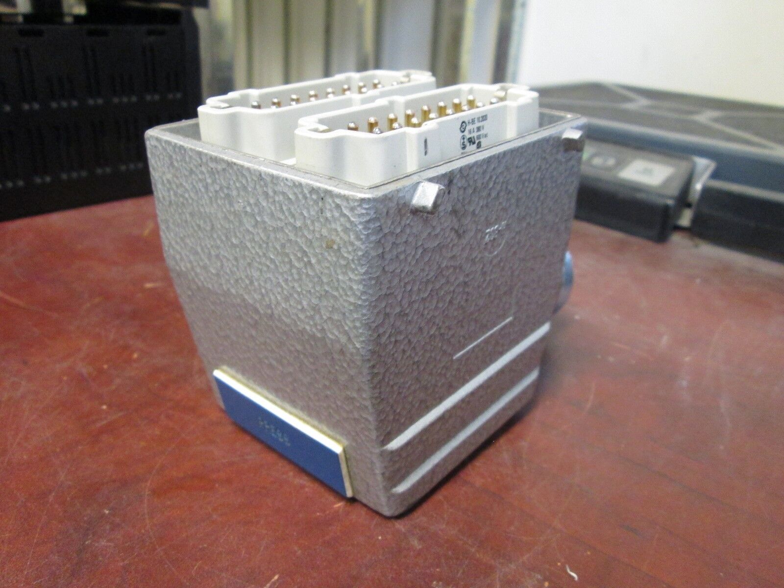 Contact 32-Pin Plug H-BE 10.2020 16A 380V 600VAC Used