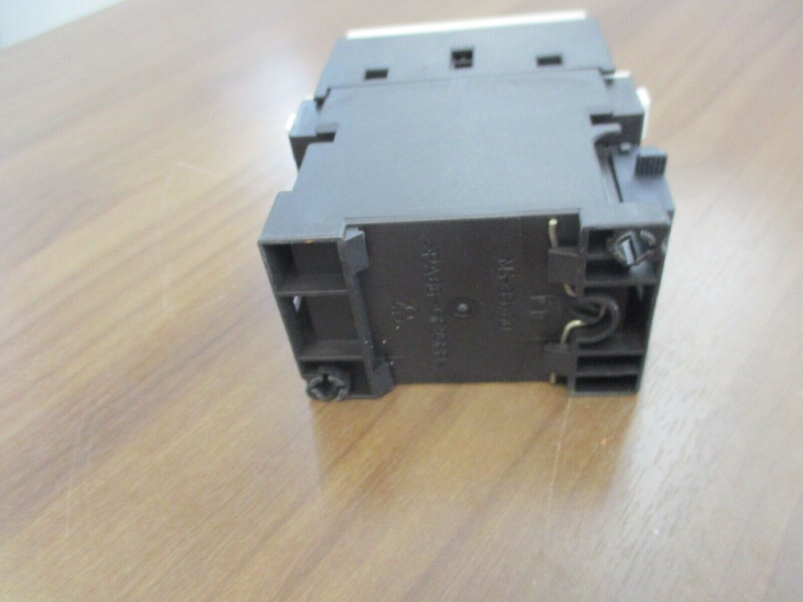 Siemens Sirius Contactor 3RT1026-1B..0 24VDC Coil Used