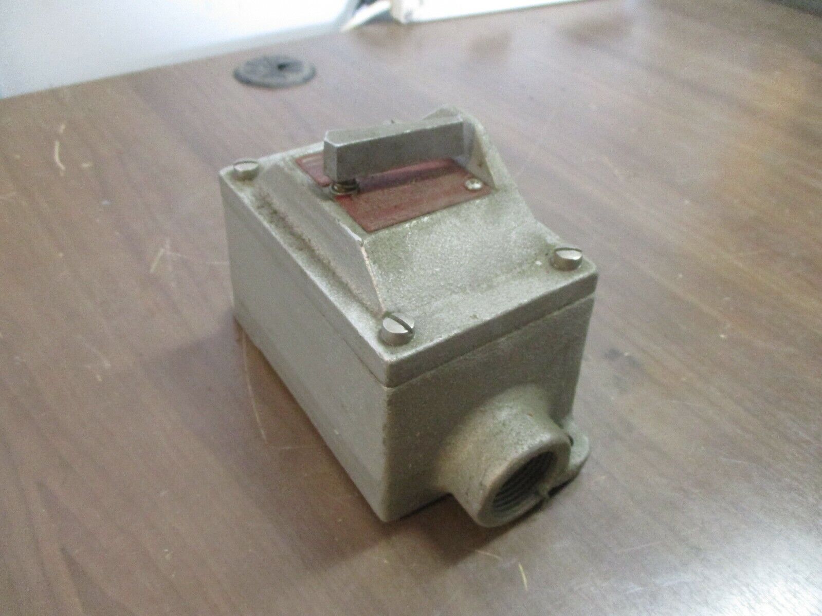 Crouse-Hinds Explosion Proof Switch EFDC3419 20A 600V Used