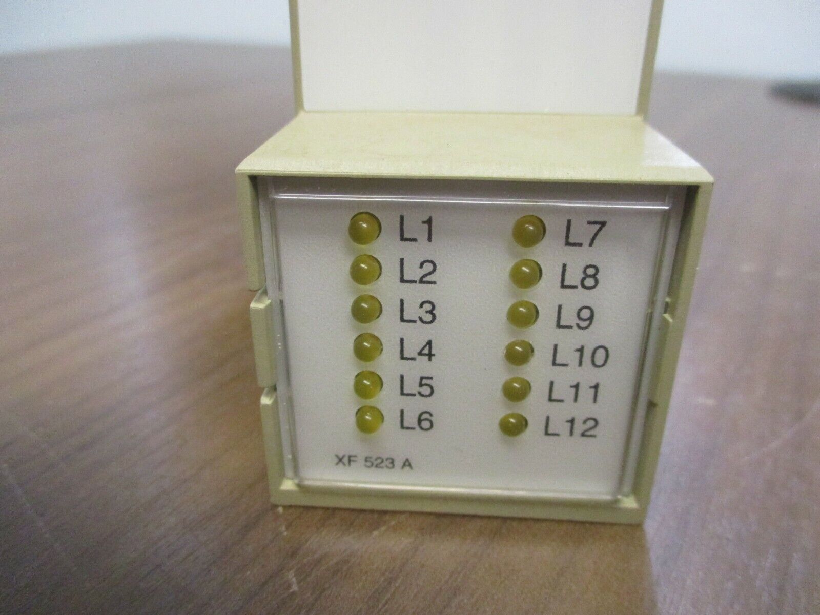 Honeywell Digital Input Module XF523A 24V AC/DC Used