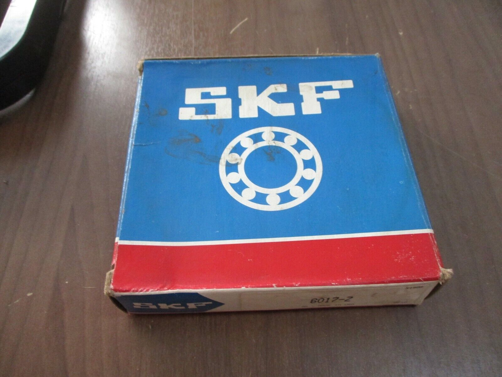 SKF Ball Bearing 6017-Z New Surplus